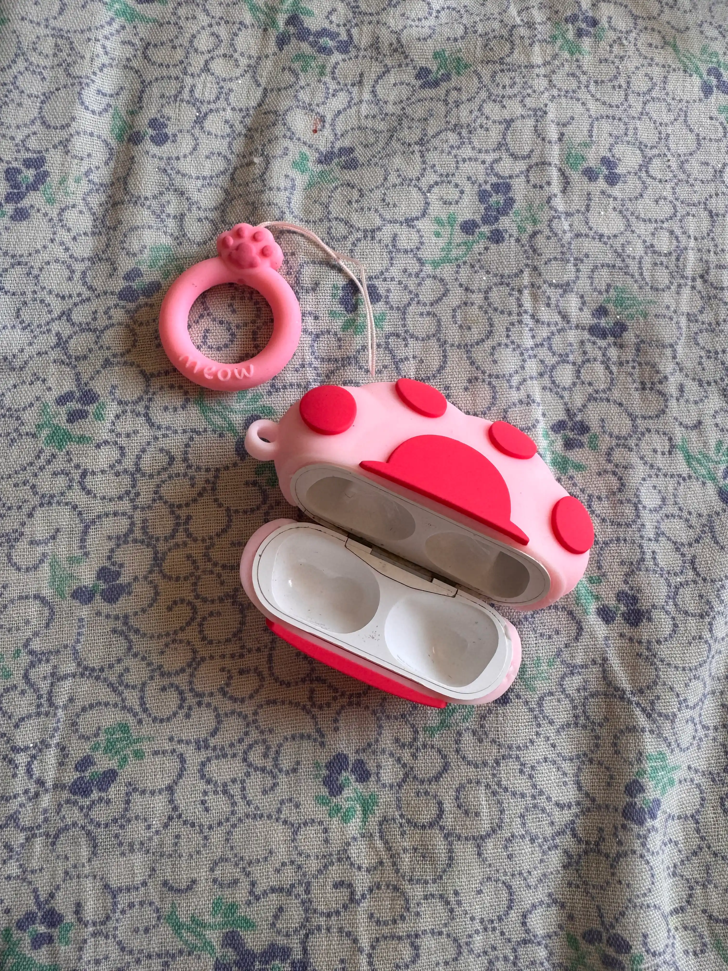 AirPods uchun silikon himoya g‘ilofi Kawaii dizaynli