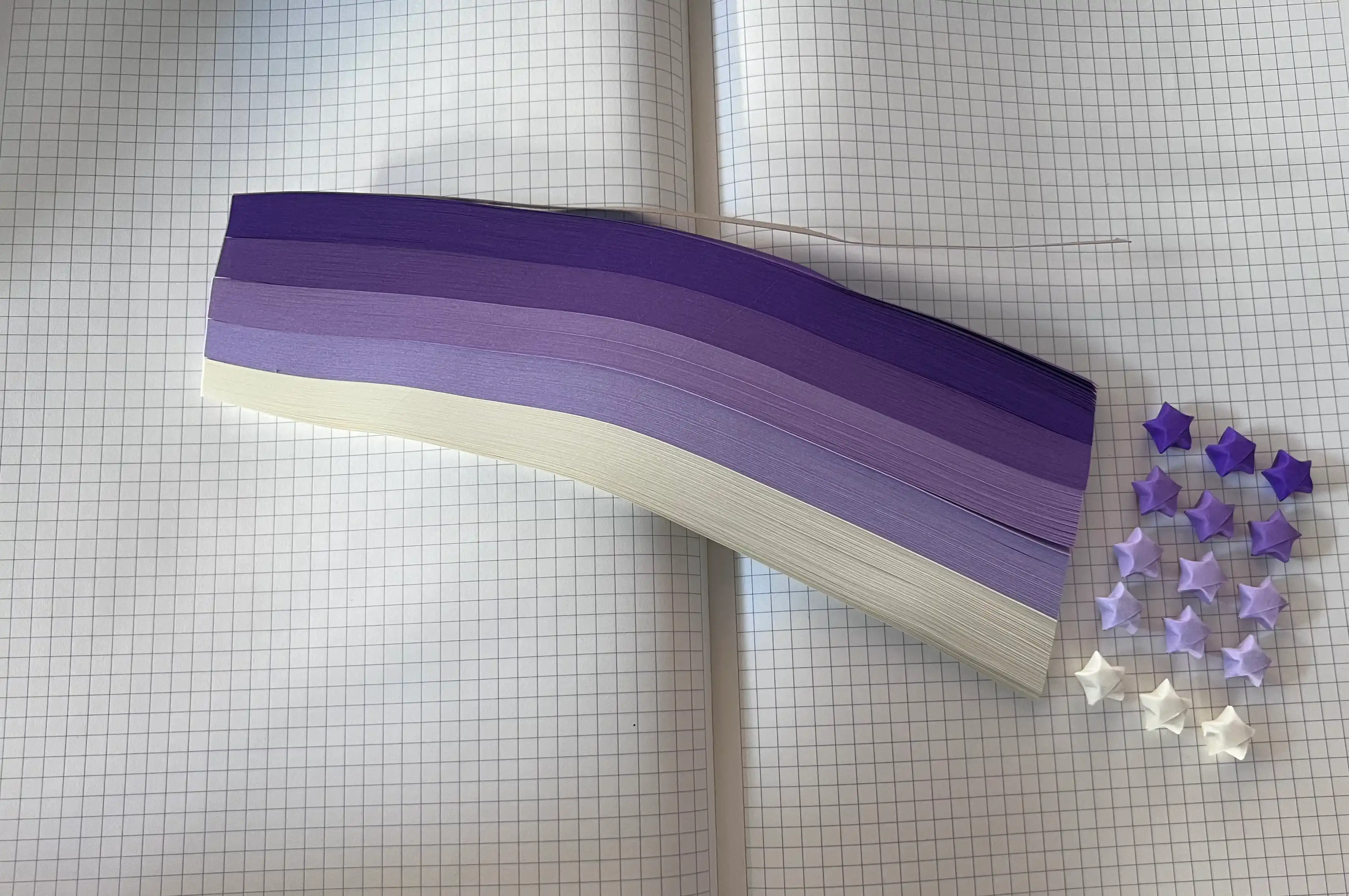 Rangli chiziqli kvilling qog'ozlari, 3D yulduzcha, origami