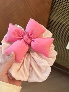 Розовый