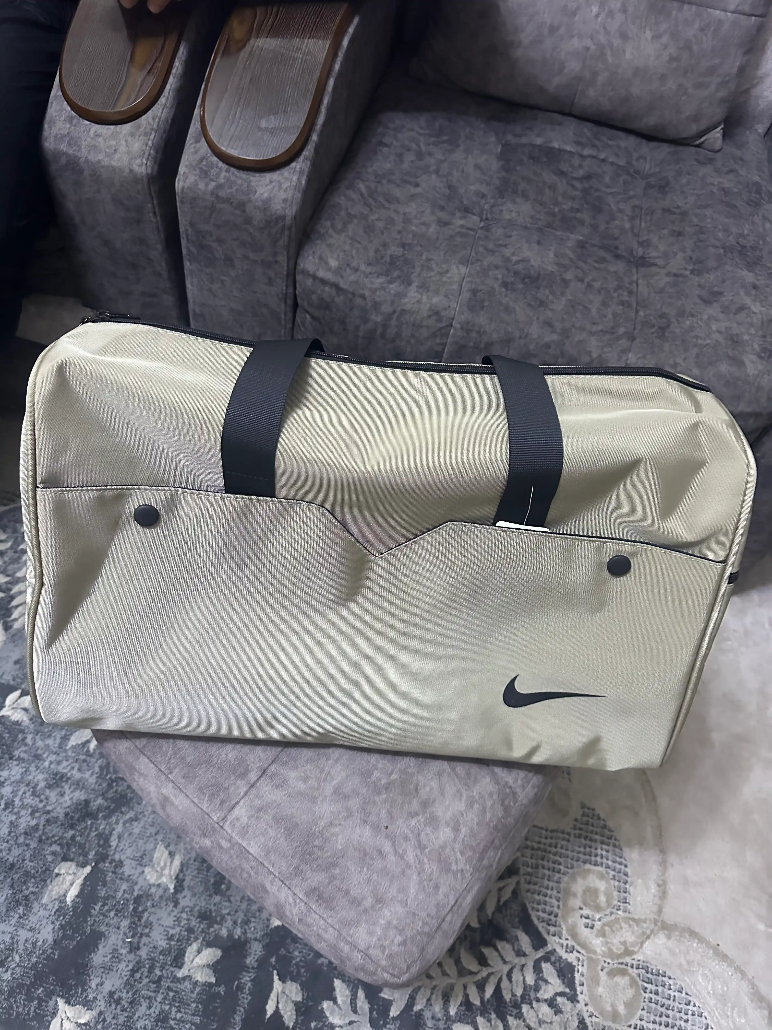 Mashg‘ulotlar va sayohatlar uchun unisex sport yo‘l sumkasi