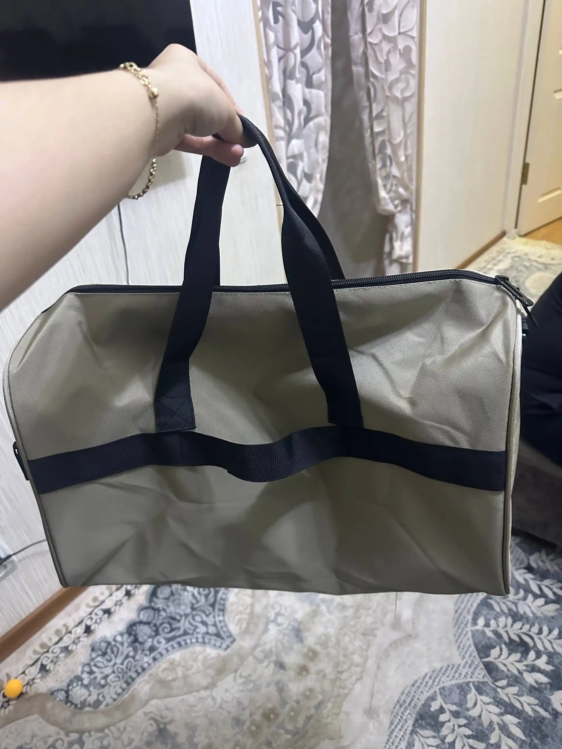 Mashg‘ulotlar va sayohatlar uchun unisex sport yo‘l sumkasi