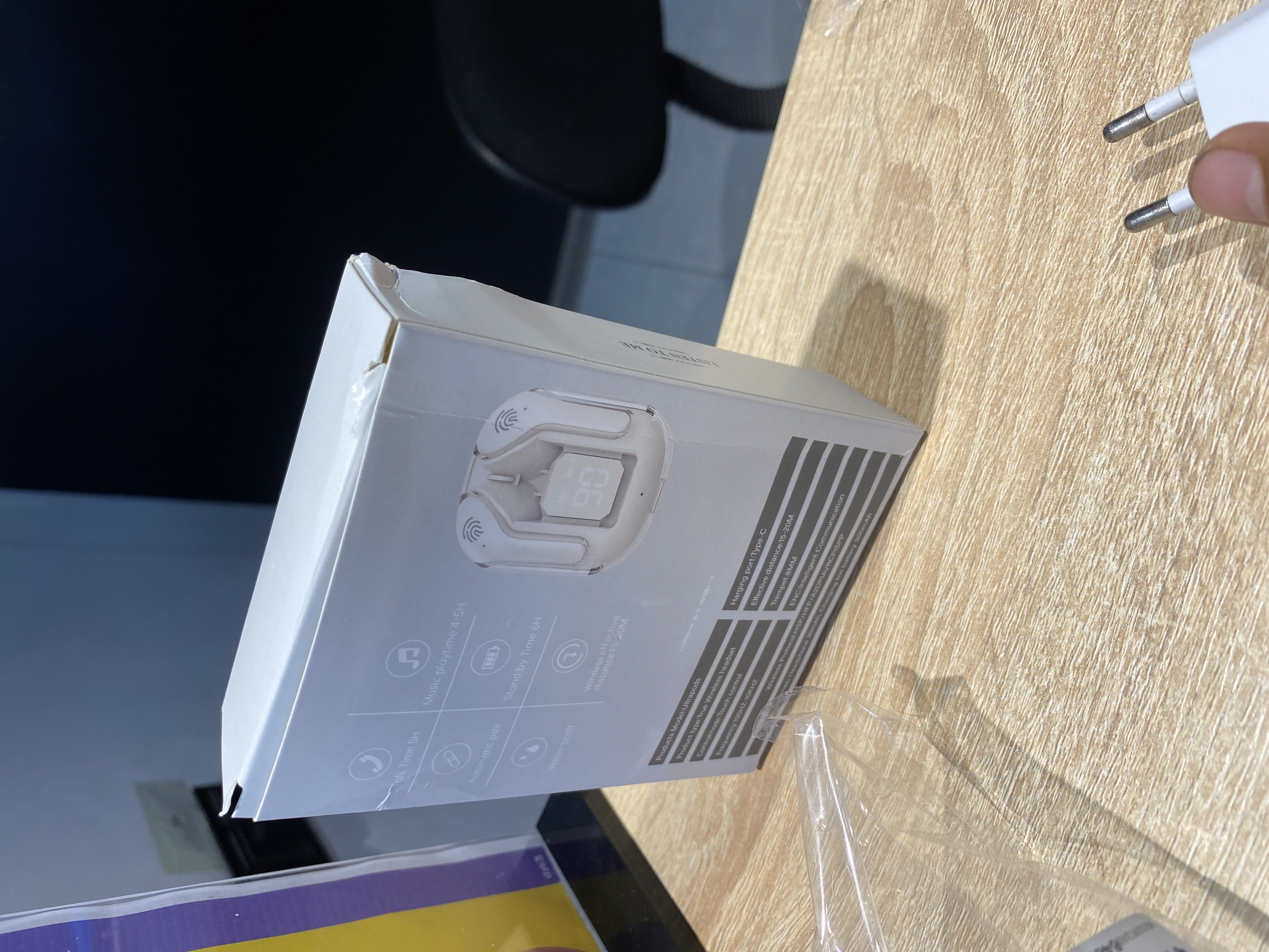 Simsiz quloqchinlar Air31 Hi-Fi naushnik,display va mikrafonli, barcha telefonlar uchun