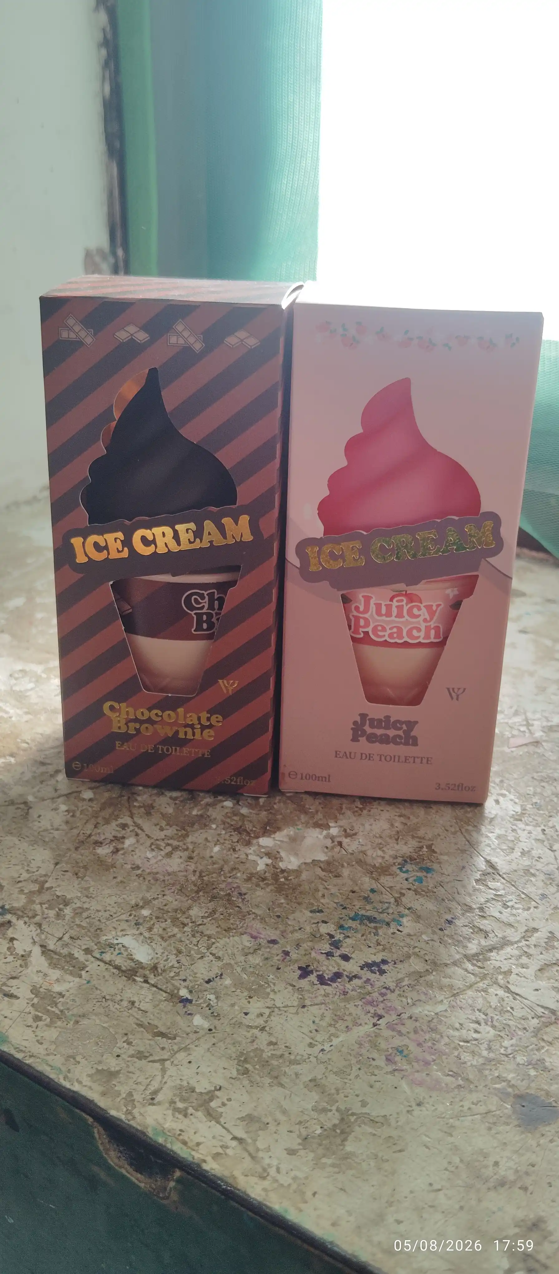 Ayollar va qizlar uchun xushbo'ylangan suvi, 100 ml