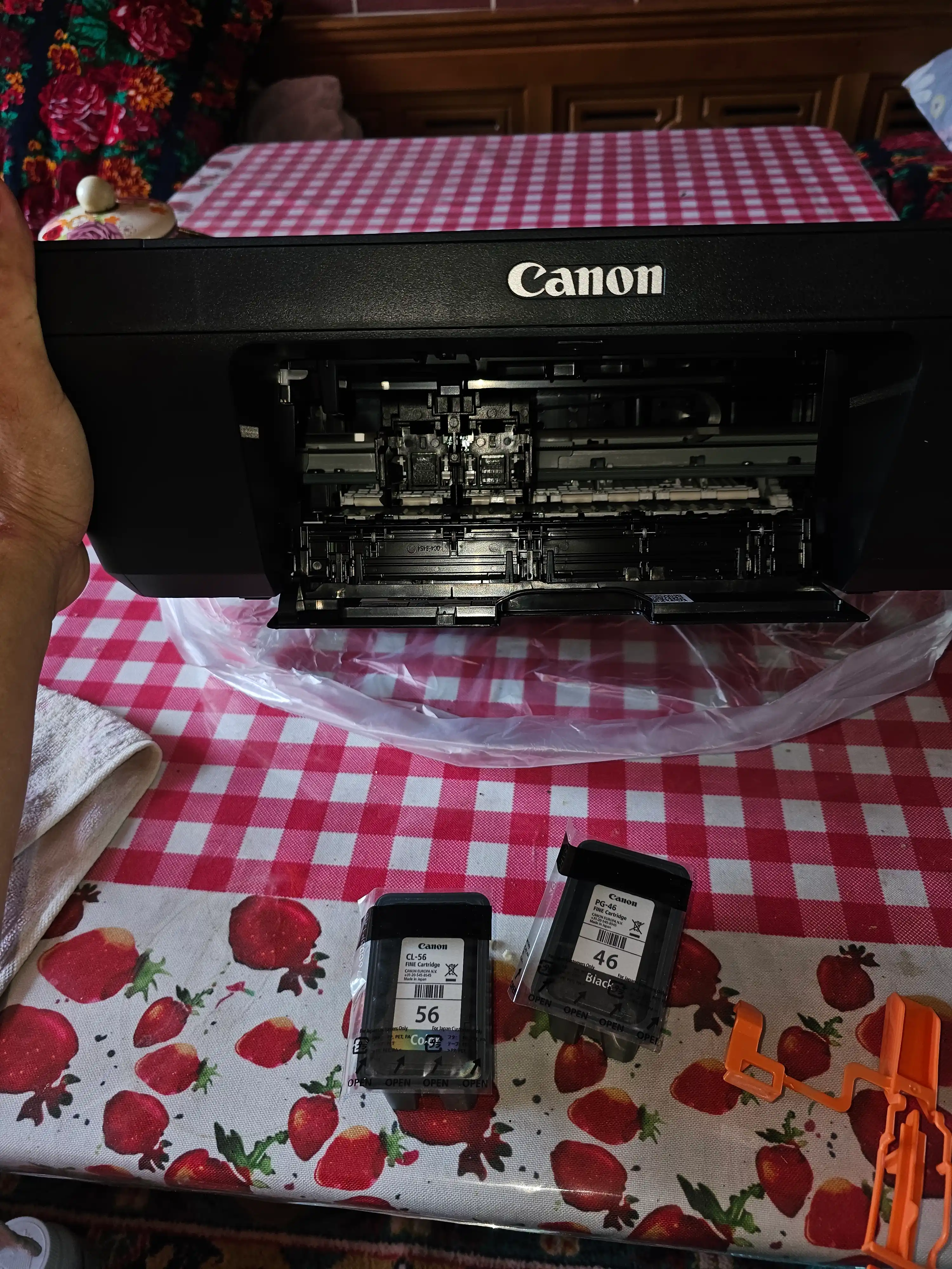 Canon PIXMA E414 MFU, A4, USB, rangli chop etish, 3-in-1