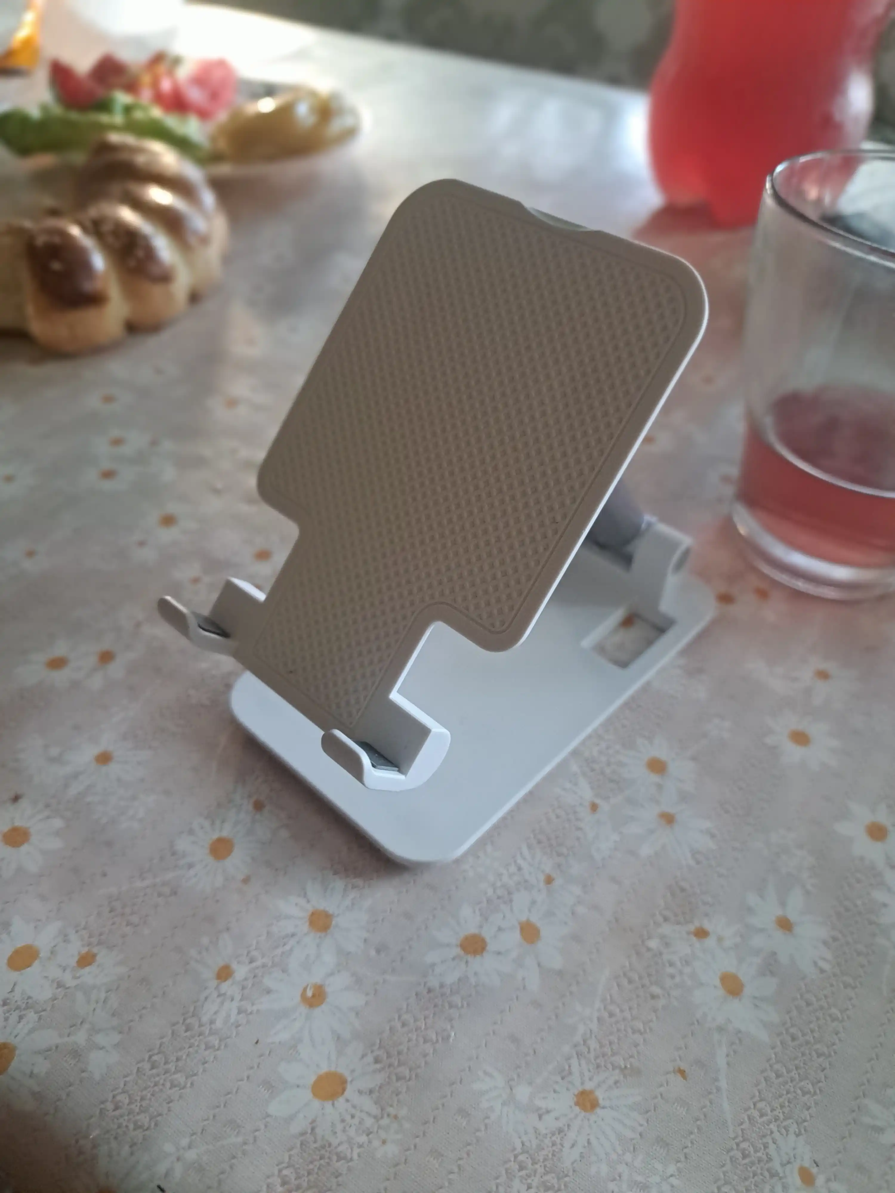 Magnit va yig‘ma avtomobil telefon ushlagichi, 360° burilish, vakuumli