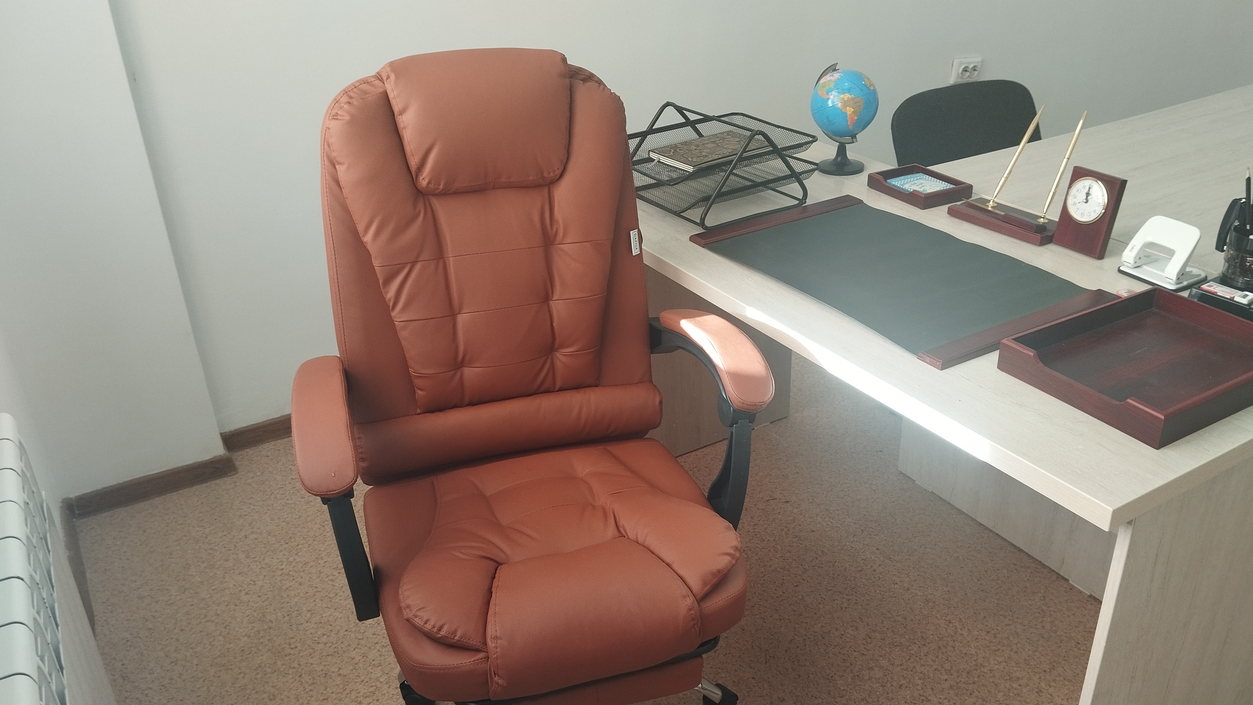 Dafna kompaniyasining VIBRO MASSAGE xodimlar kreslosi, vibro-massajyor