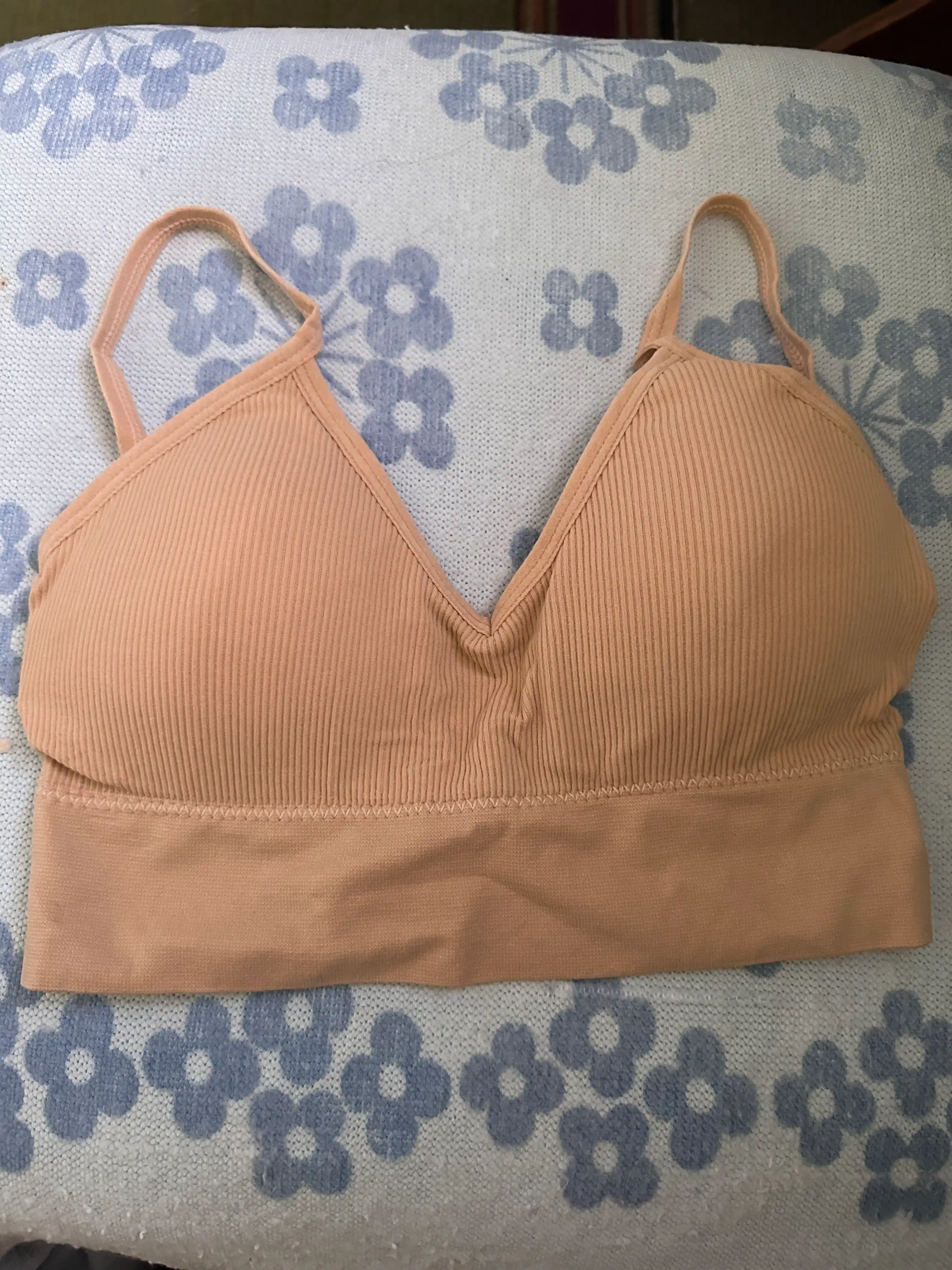 Ayollar choksiz byustgalteri, simsiz top-bra, olinadigan kosachali, yumshoq model