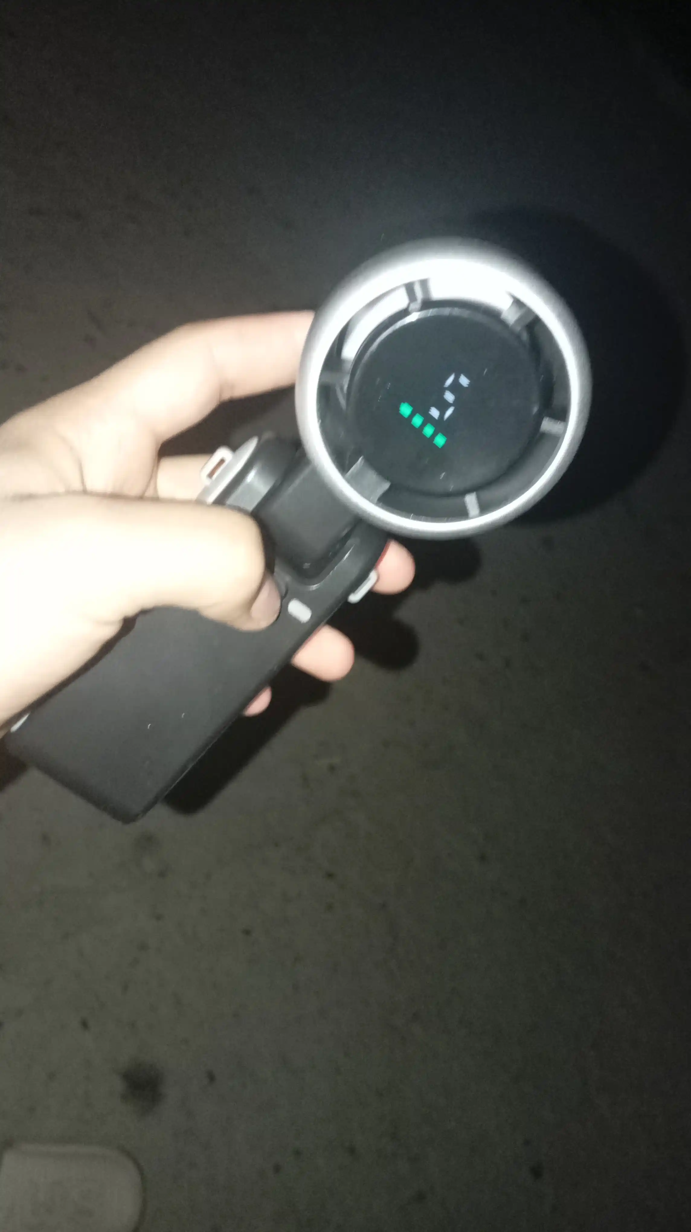 Mini ventilyator N607: 5 tezlik, cho'tkasiz motor, ryukzak uchun taqiladigan