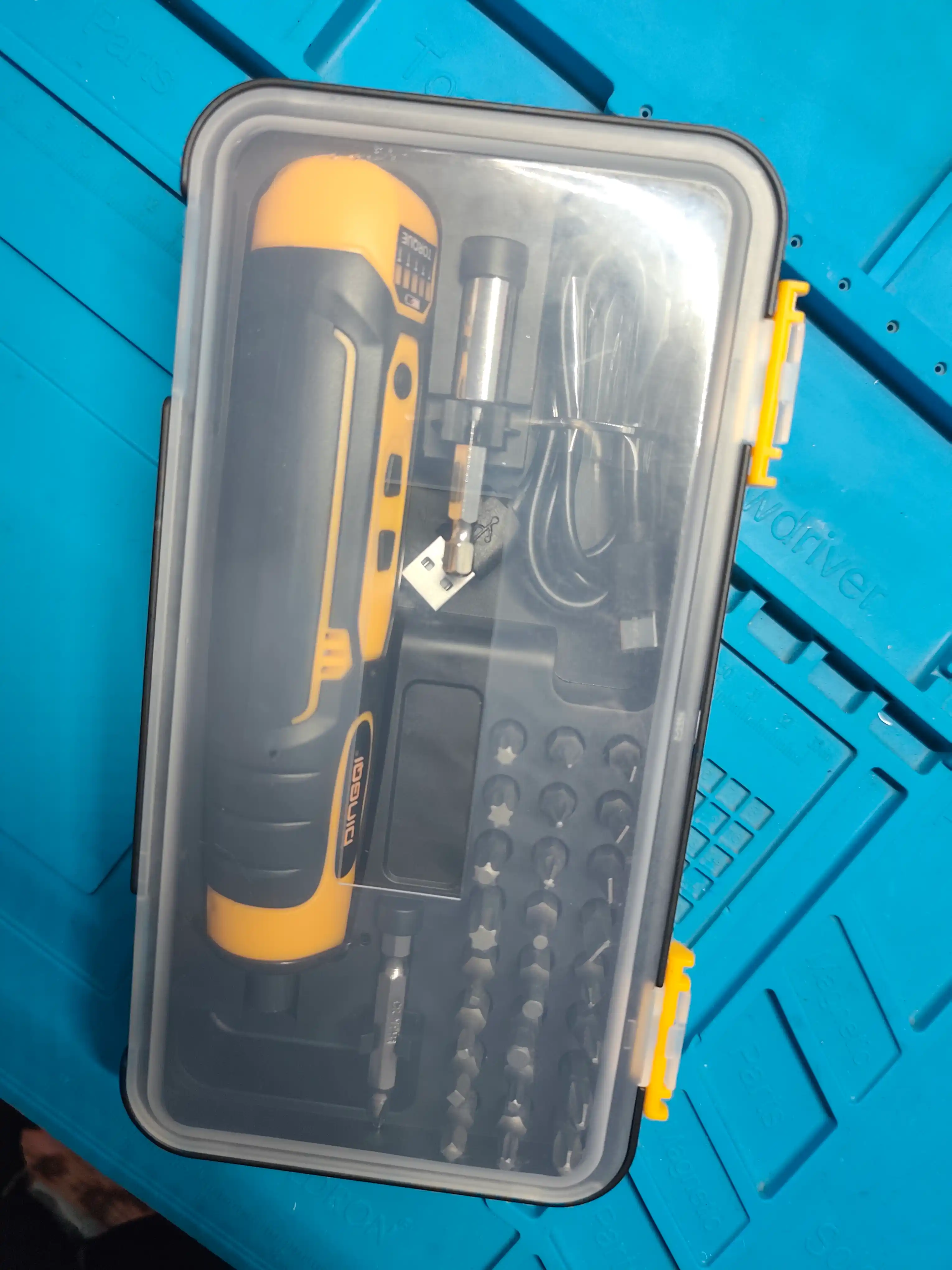 DINGQI JE01828 3.6V akkumulyatorli otvyortka, 300 ayl/min,28 ta bit to‘plami, USB Type-C