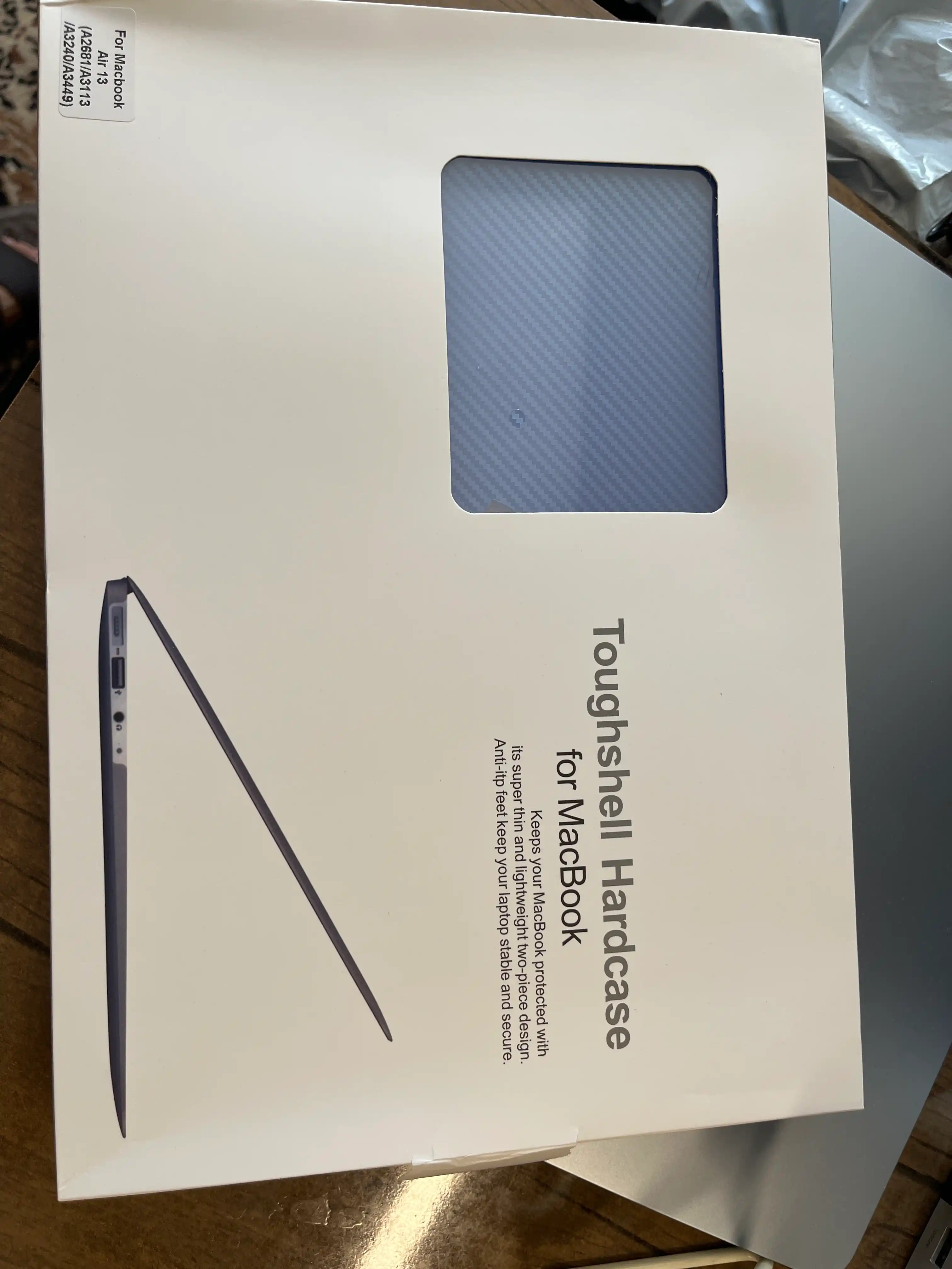 Macbook g‘ilofi/himoyasi, Macbook Air/Pro 13.3/13.6