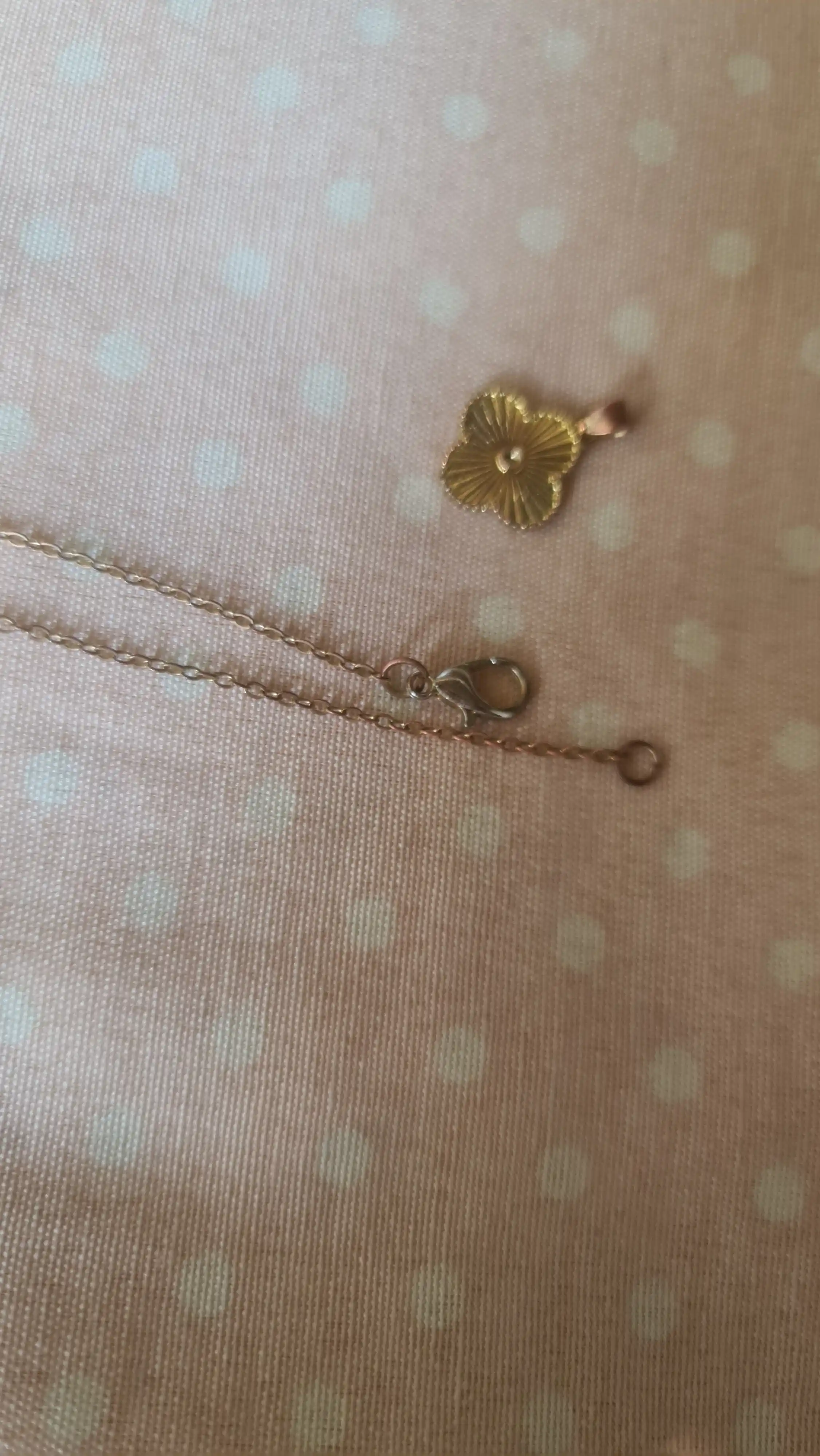 Bezaklar, Van Cleef to‘plami, zanjir va ziraklar