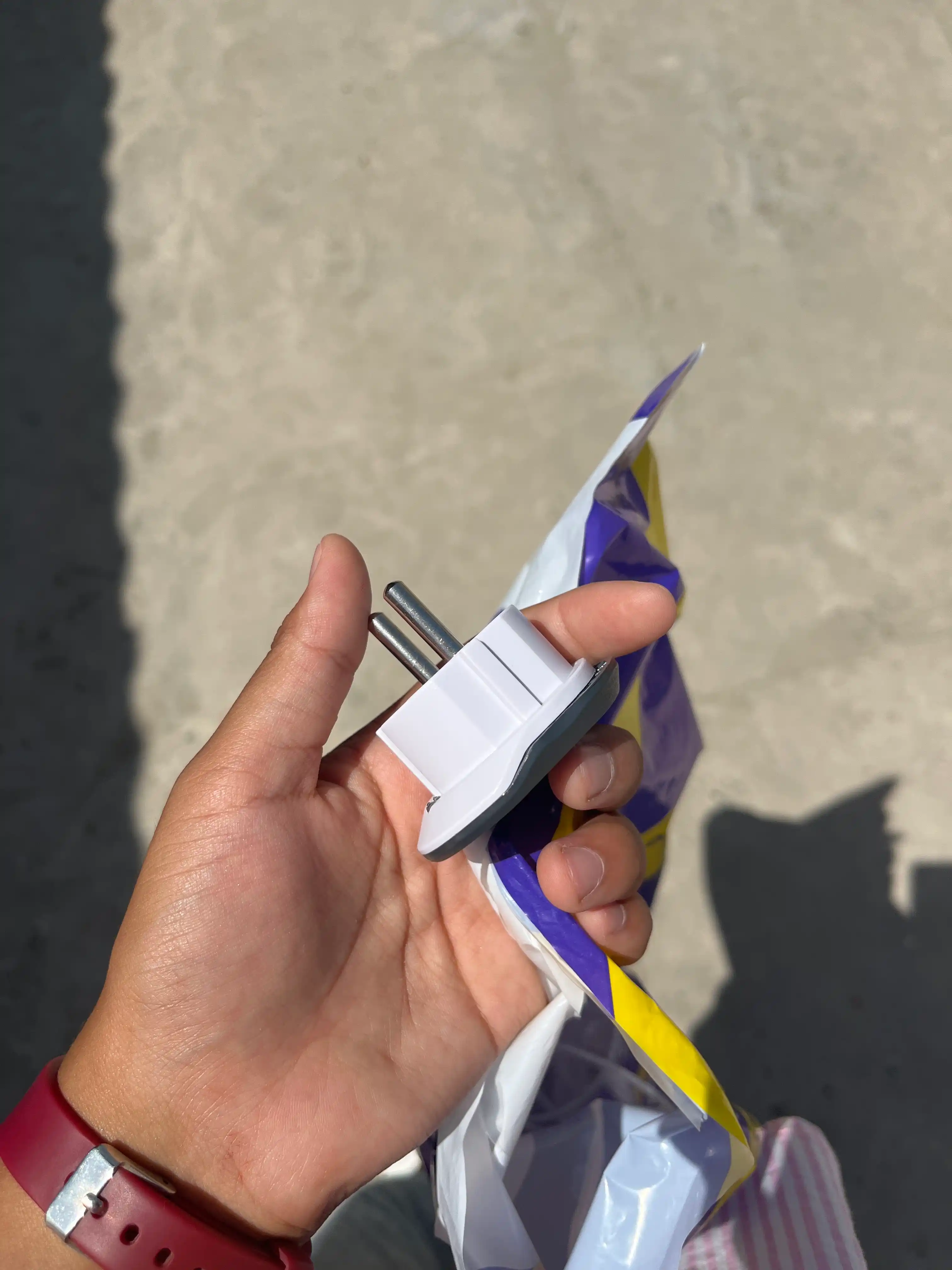 Evro va o'zbek rozetkalari uchun, universal adapter Merkan KT 168, terminator, 16 A