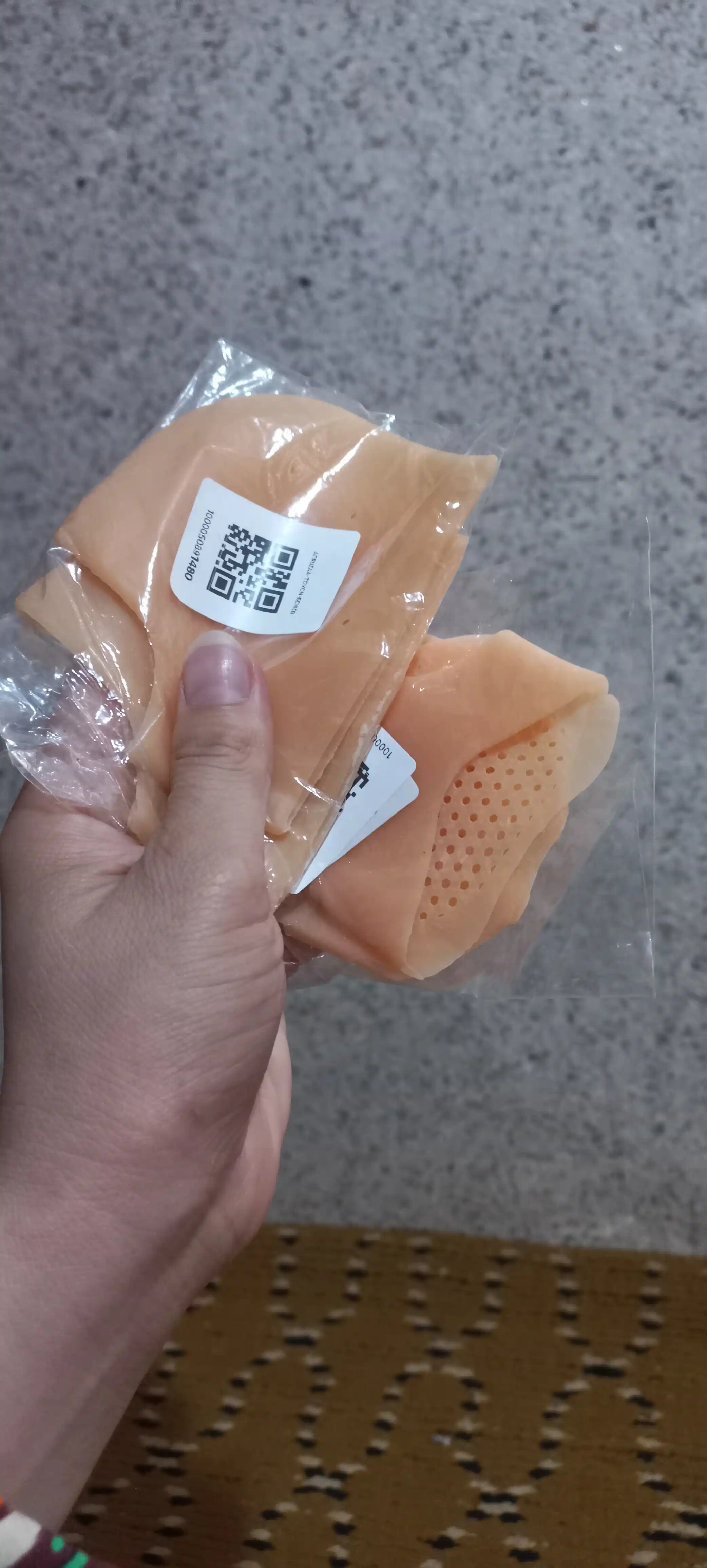 Tovondagi yoriqlarni davolash namlantiruvchi kosmetik paypoqlar, silikon