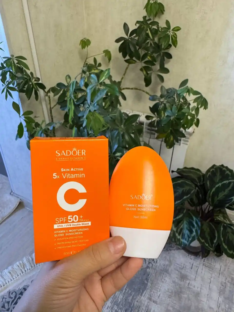 SPF 50+ Quyoshdan Himoyalovchi va Namlantiruvchi Krem, UVA/UVB