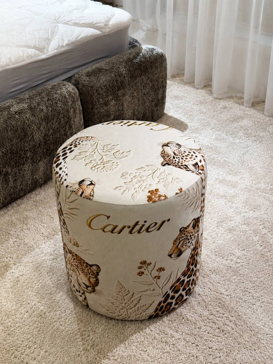 My Sofa’ning Cartier pufi — sizning didingiz haqida so‘zsiz gapiradigan sovg‘a