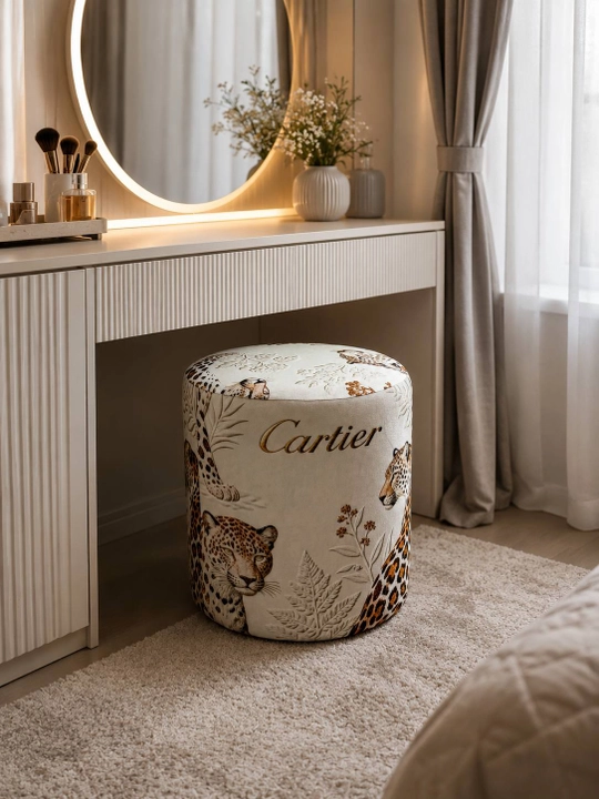 My Sofa’ning Cartier pufi — sizning didingiz haqida so‘zsiz gapiradigan sovg‘a