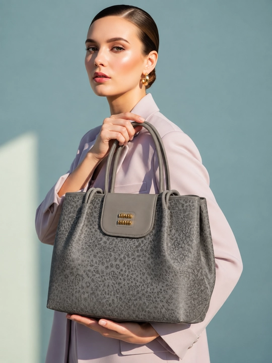 Klassik ayollar sumkasi yelkaga osib taqiladigan (Crossbody), kundalik foydalanish, Ixcham