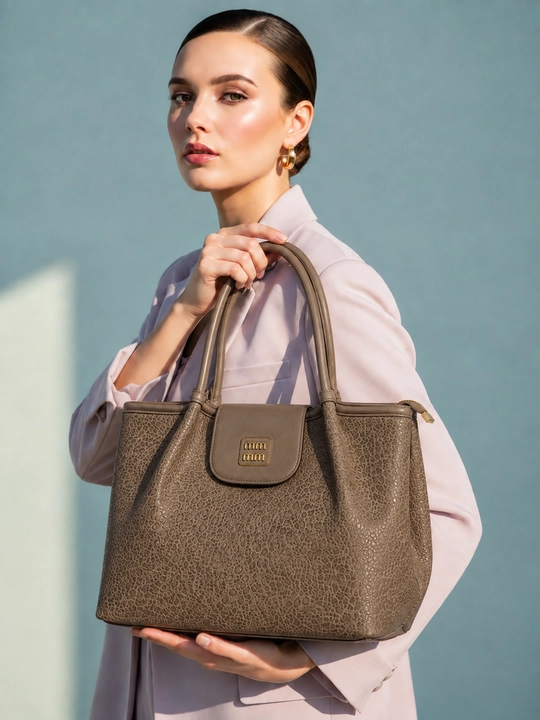 Klassik ayollar sumkasi yelkaga osib taqiladigan (Crossbody), kundalik foydalanish, Ixcham