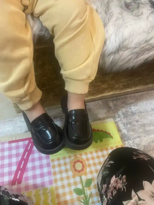 Maktab yoshidagi qizlar uchun mokasinlar, tuflilar, 28-37 o‘lchamlarda