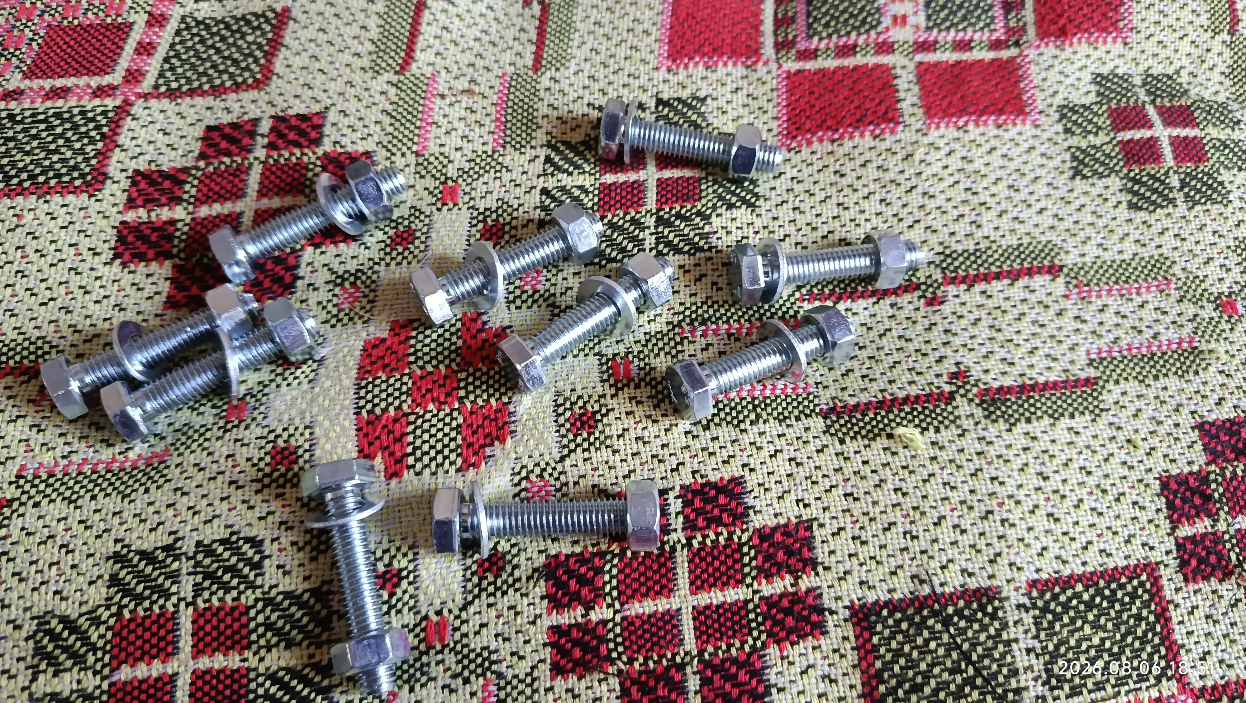 Sinklangan bolt, GOST, yong'oq va yuvish bilan, diametri 8 mm, 10 dona РМЗ