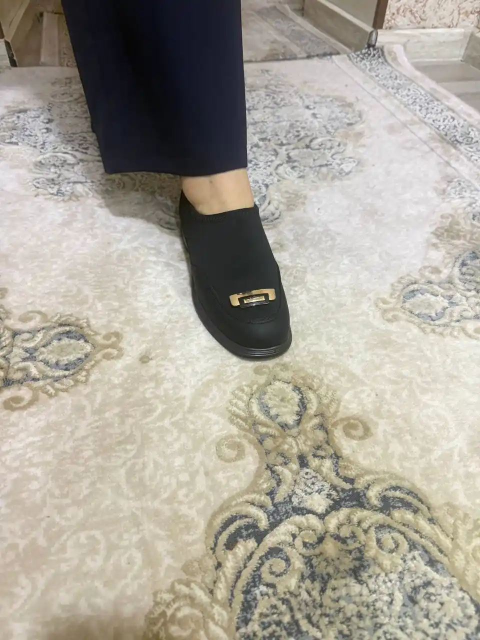 LOFERLAR, Ayollar oyoq kiyimlari, oyoq kiyimlar ayollar uchun, cheshka, mokasina, makasinalar