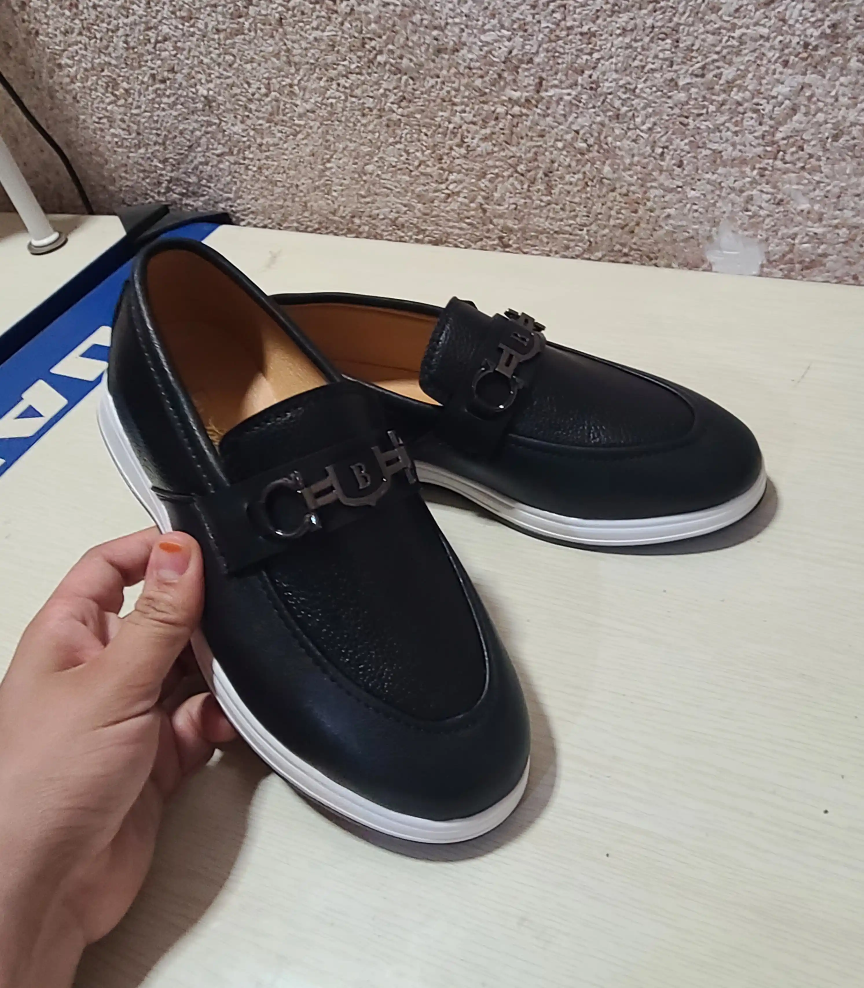 Erkaklar oyoq kiyimlari, oyoq kiyimlar erkaklar 