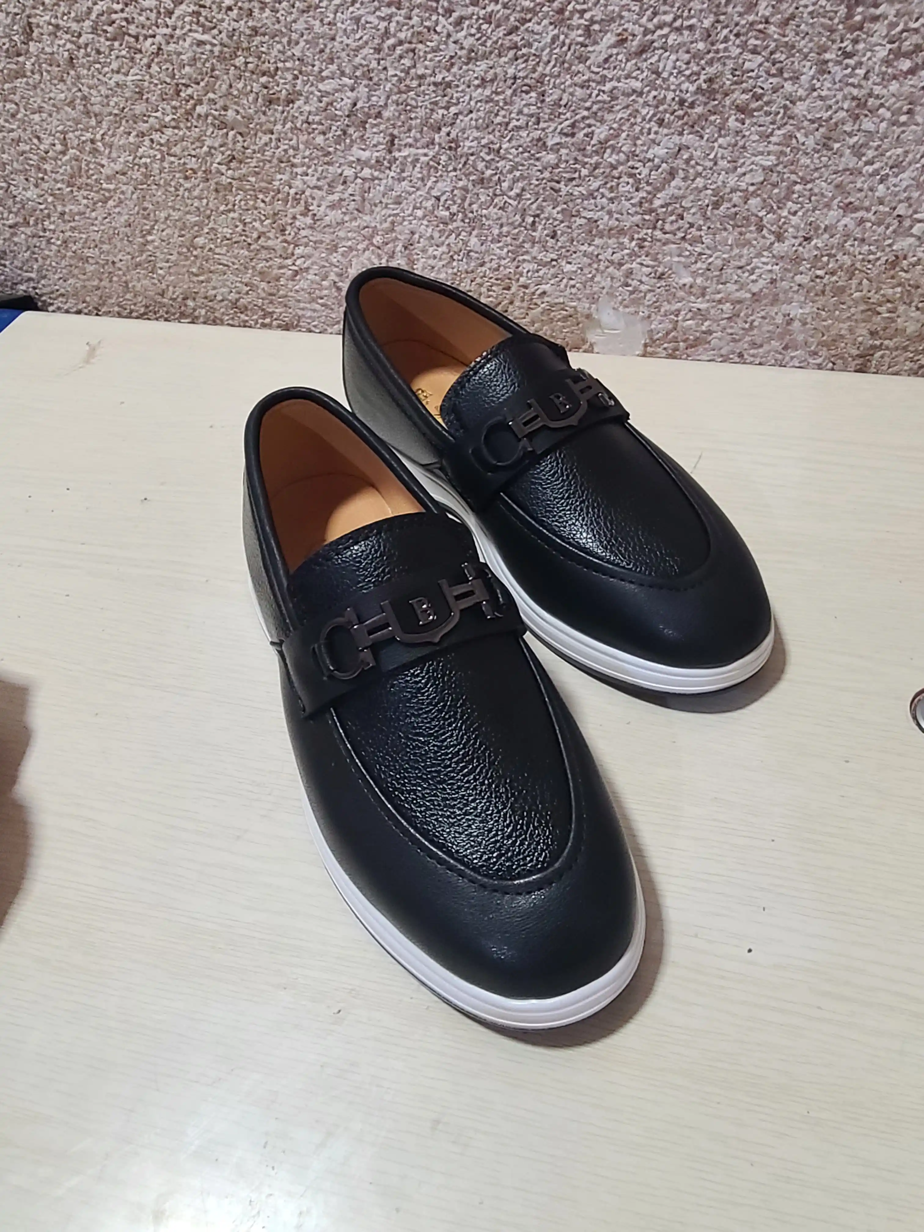 Erkaklar oyoq kiyimlari, oyoq kiyimlar erkaklar 