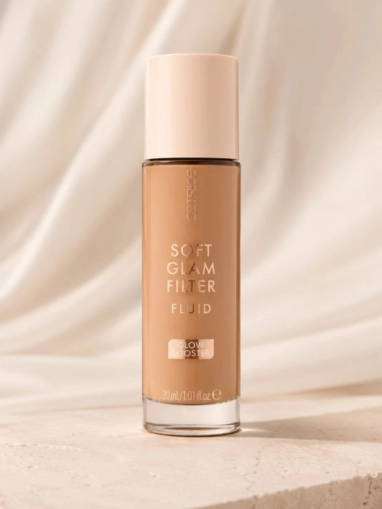 Flyuid Catrice Soft Glam Filter, yumshoq porlash effekti bilan, 30 ml