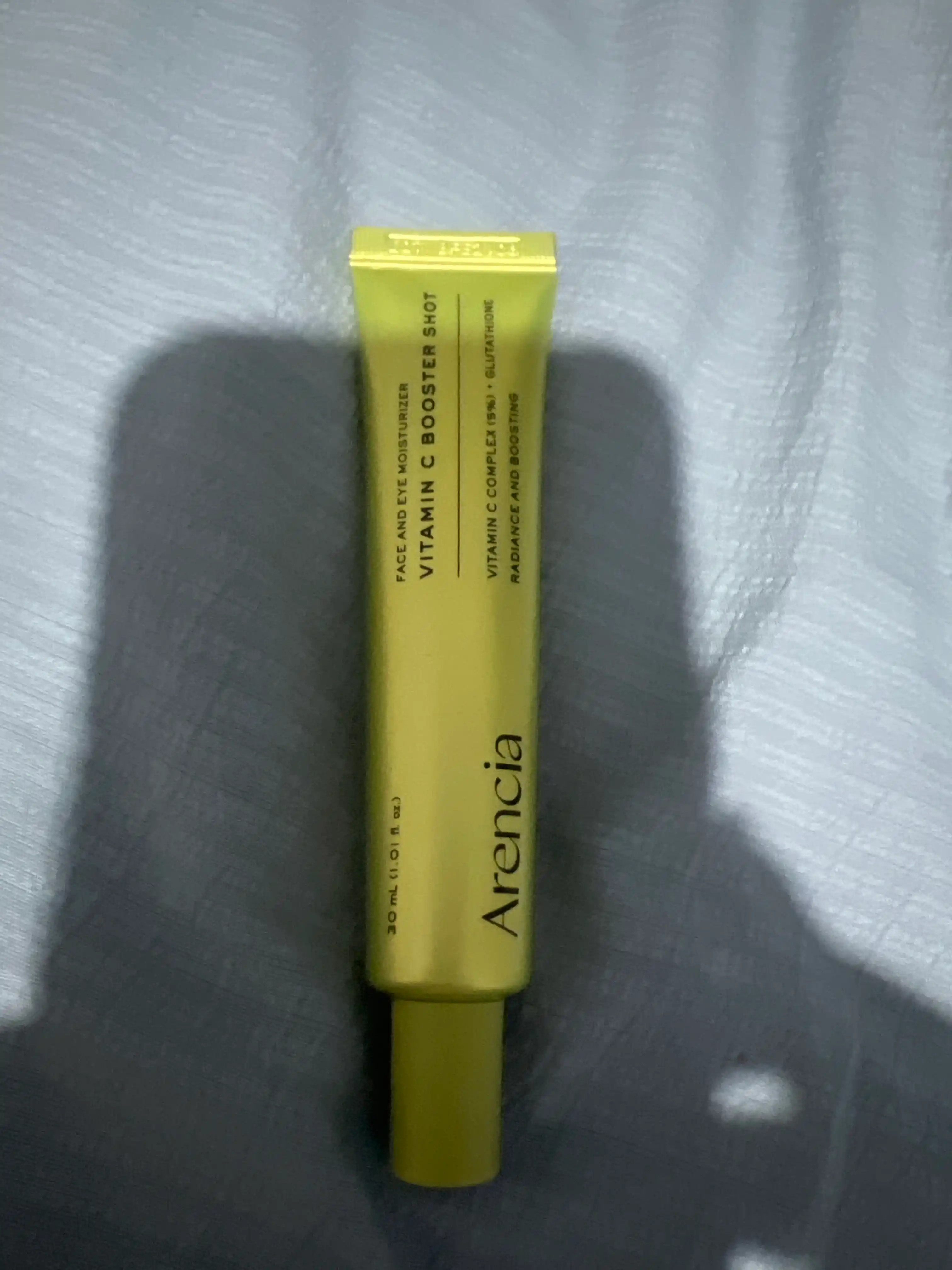 Arencia Vitamin C Glow Serum — teri rangini tekislovchi vitaminli zardob