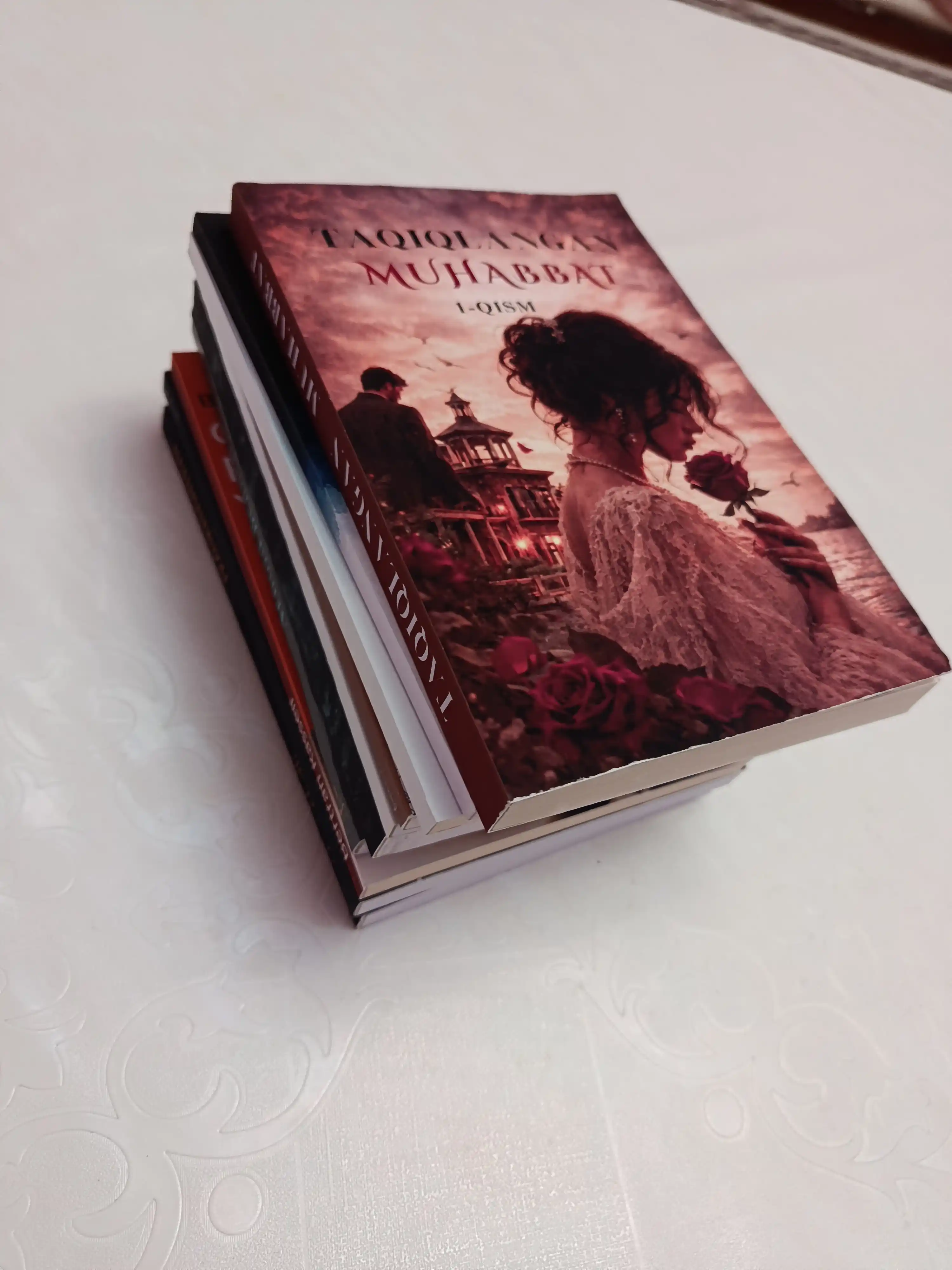 Набор из 10 художественных книг