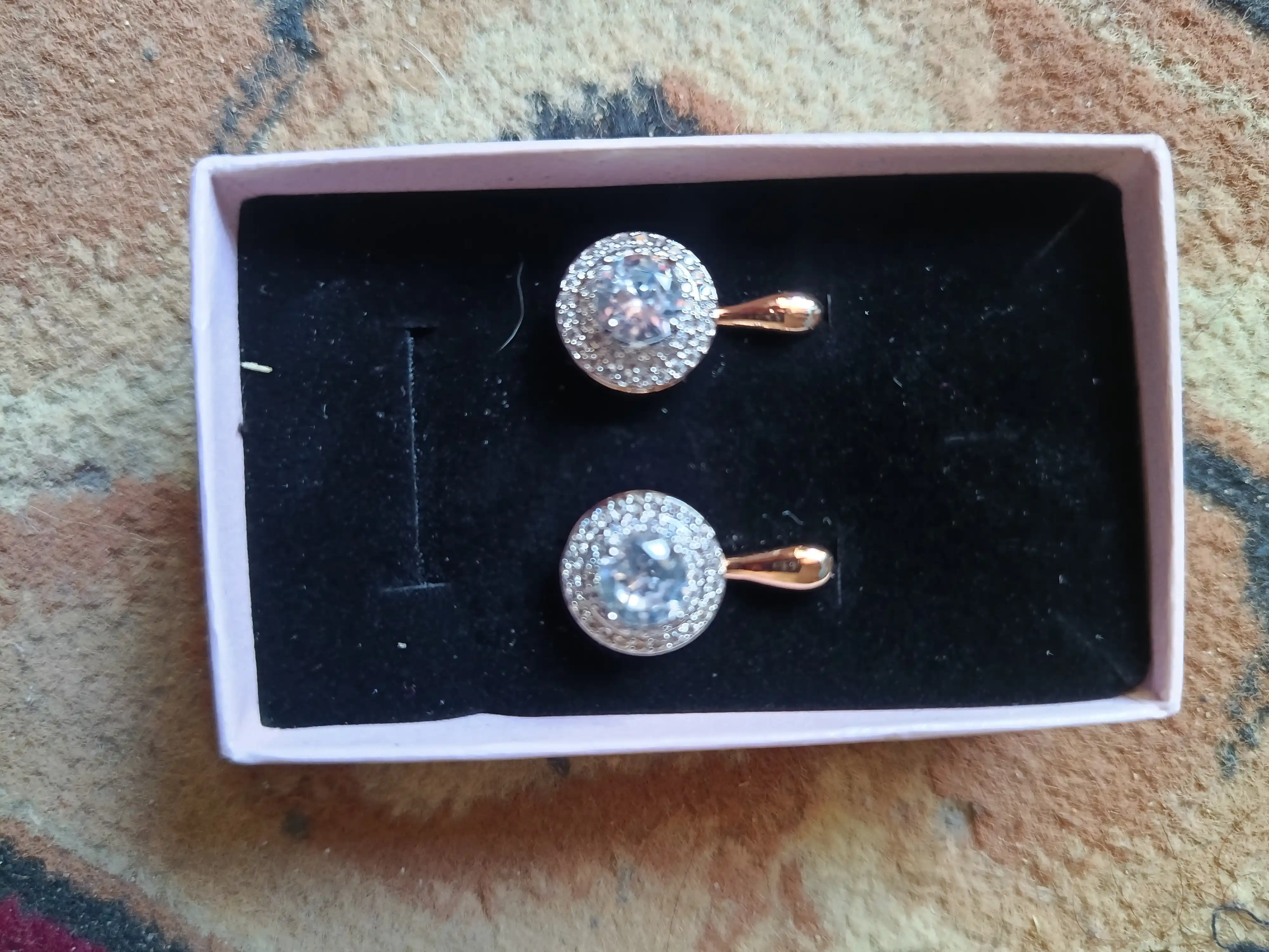 XUPING JEWELRY ayollar va qizlar uchun taqinchoqlar to‘plami