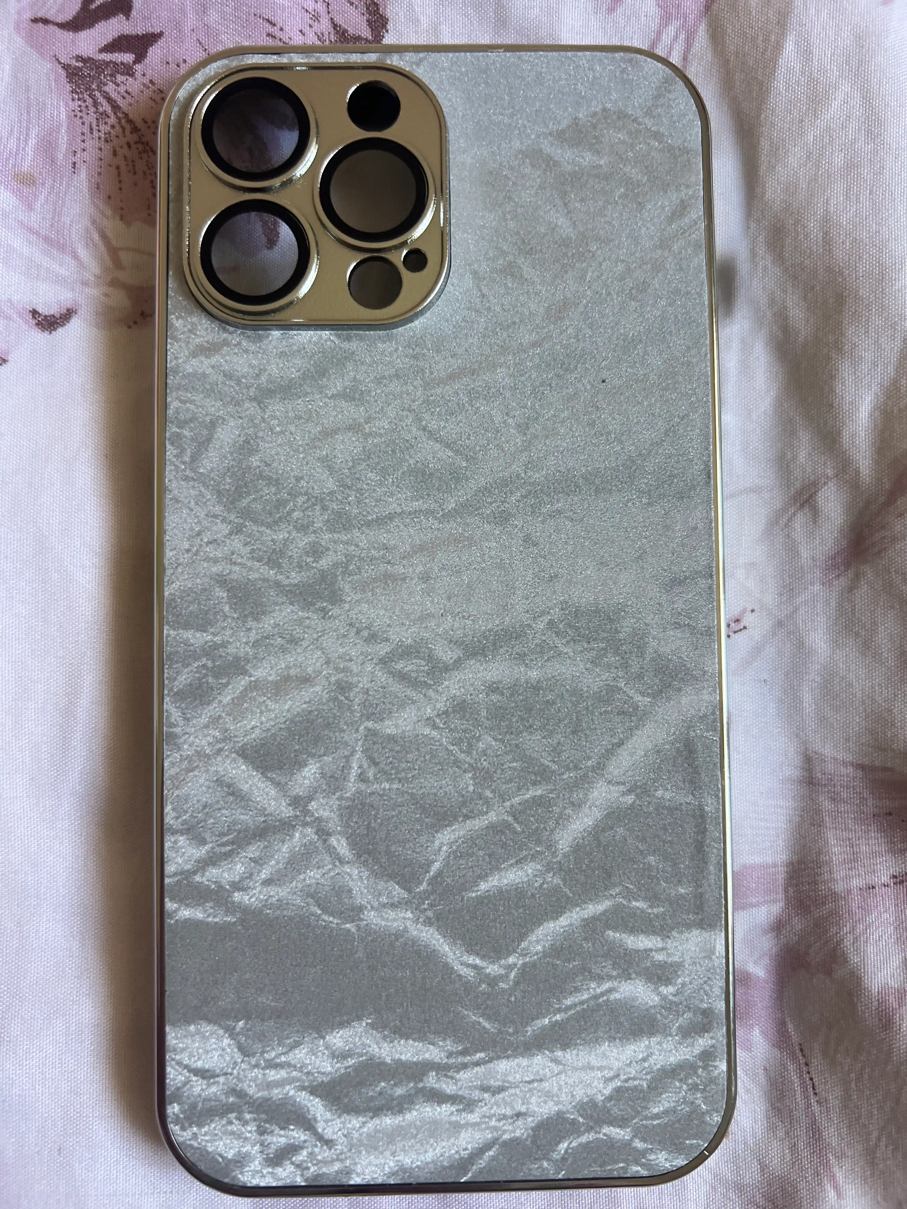 G‘ilof iPhone 13, 14, 15, 16, Pro, Pro Max, rangli, silikon
