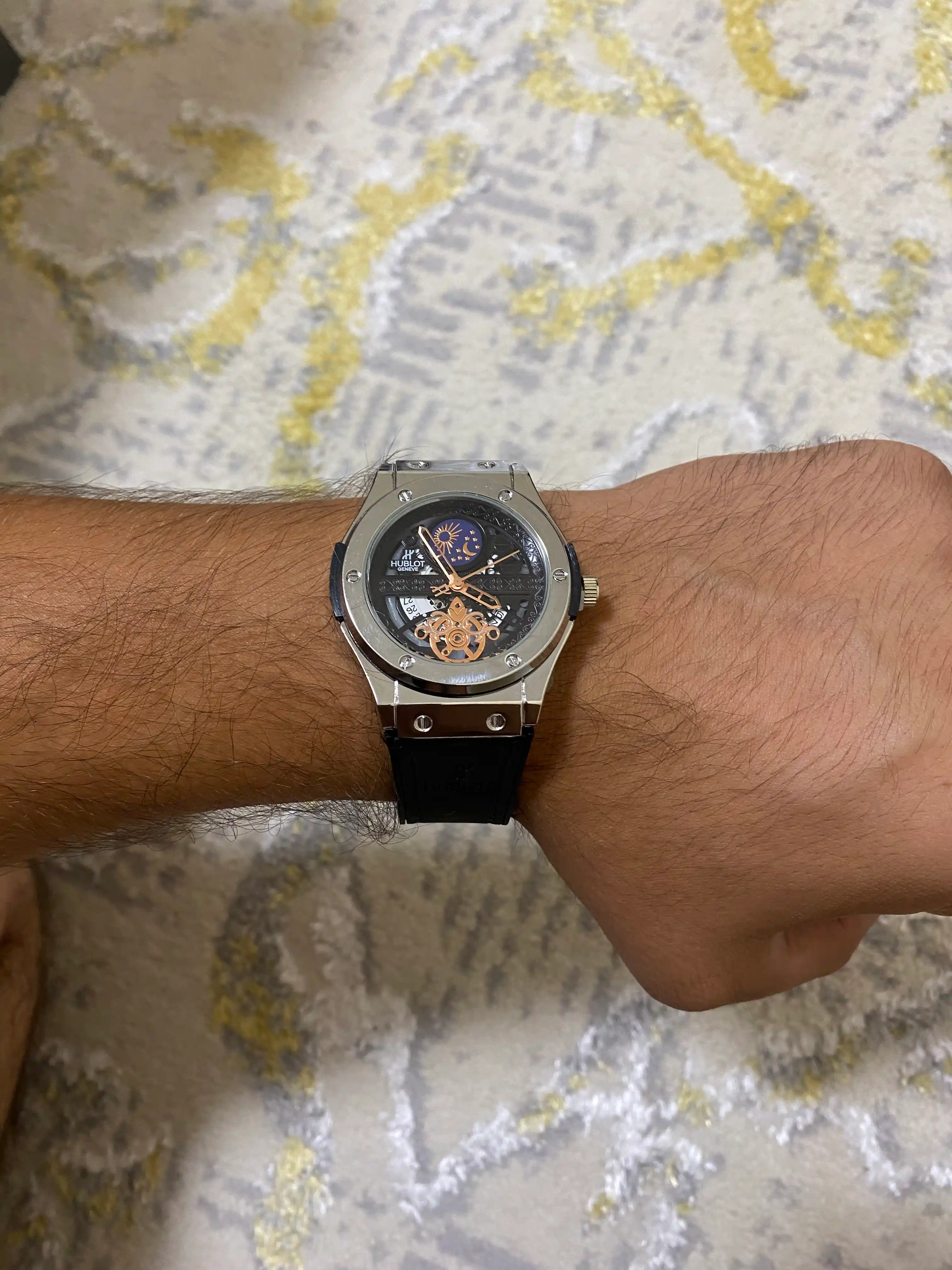 Мужские наручные часы Hublot, кварцевый механизм с индикатором даты