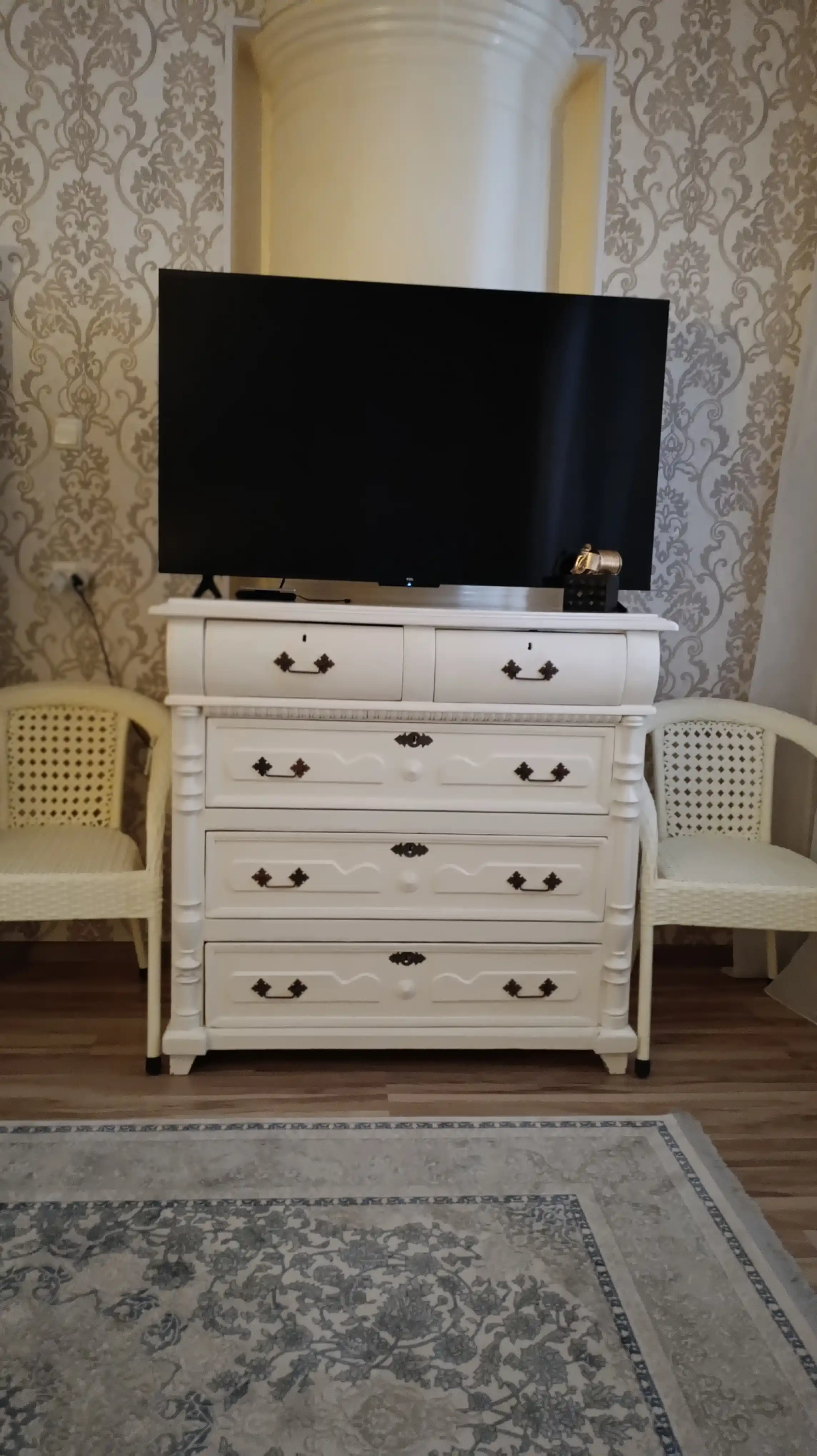 AIKO Deco bog‘ mebellari to‘plami, 1 ta stol va 2 ta kreslo, uy va ko‘cha uchun eko rotang
