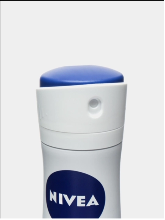 Ayollar uchun NIVEA dezodorant sprey, kaolin upasi bilan upa effekti, 150 ml