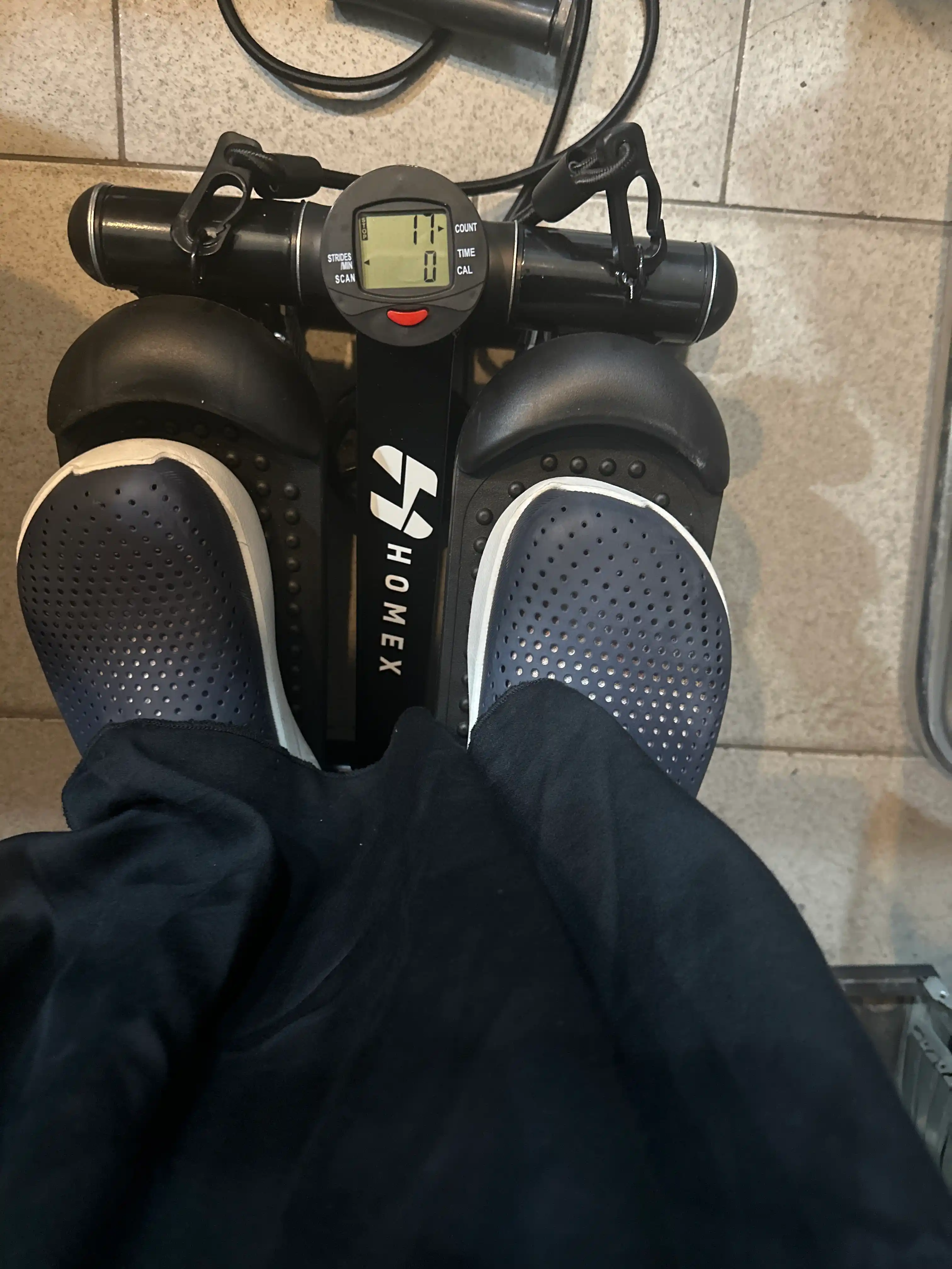 Stepper buriluvchi trenajor Homex – oyoq, son, bel va press mushaklari uchun, espanderli