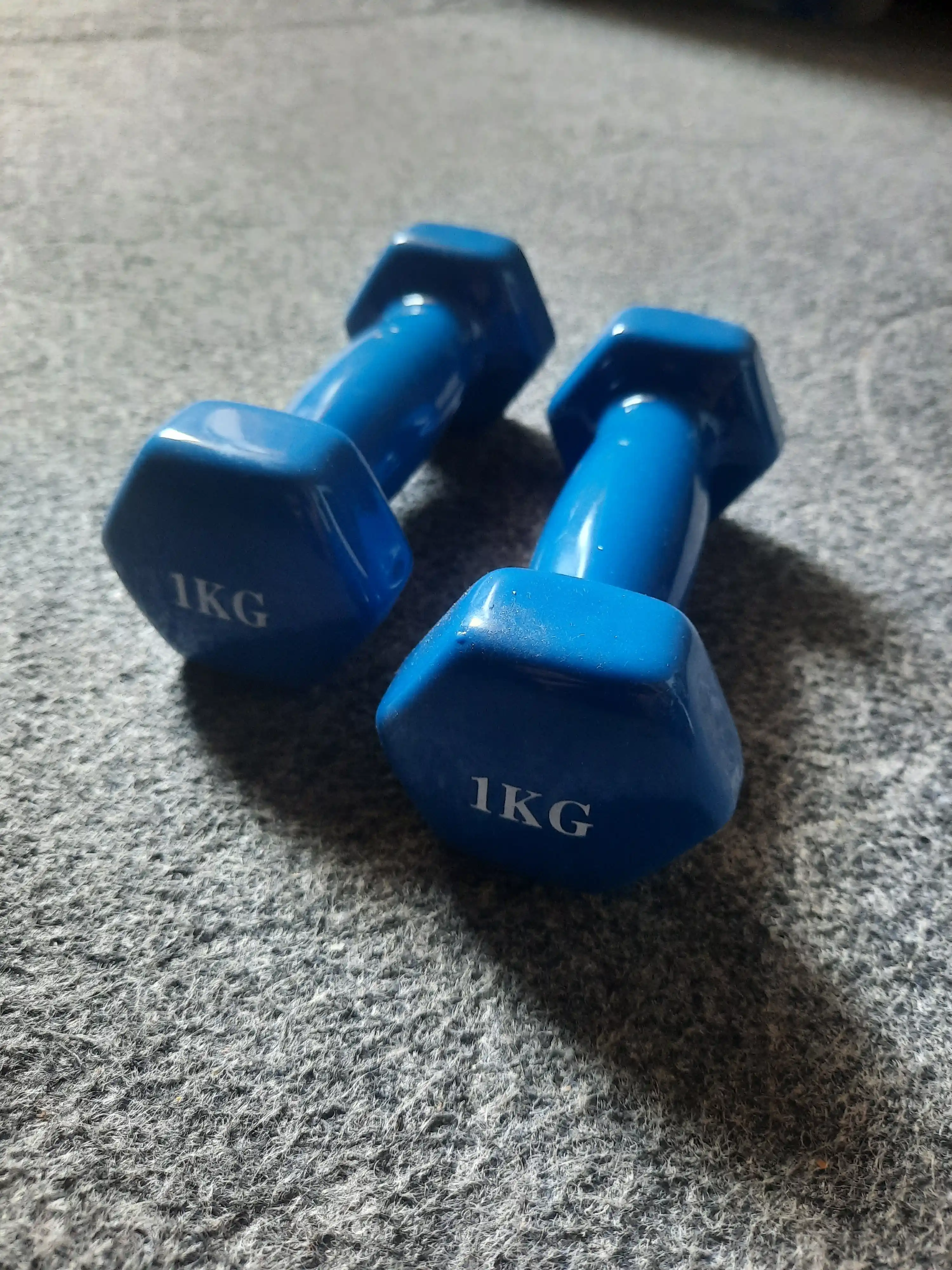Ganteli, vinilli, 1, 1.5, 2, 2.5, 3 kg, turli ranglarda, fitnes
