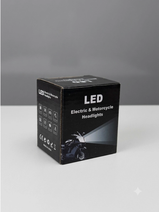 LED фара для мотоцикла и скутера 4 LED, 12V, 16W, IP67, яркий свет