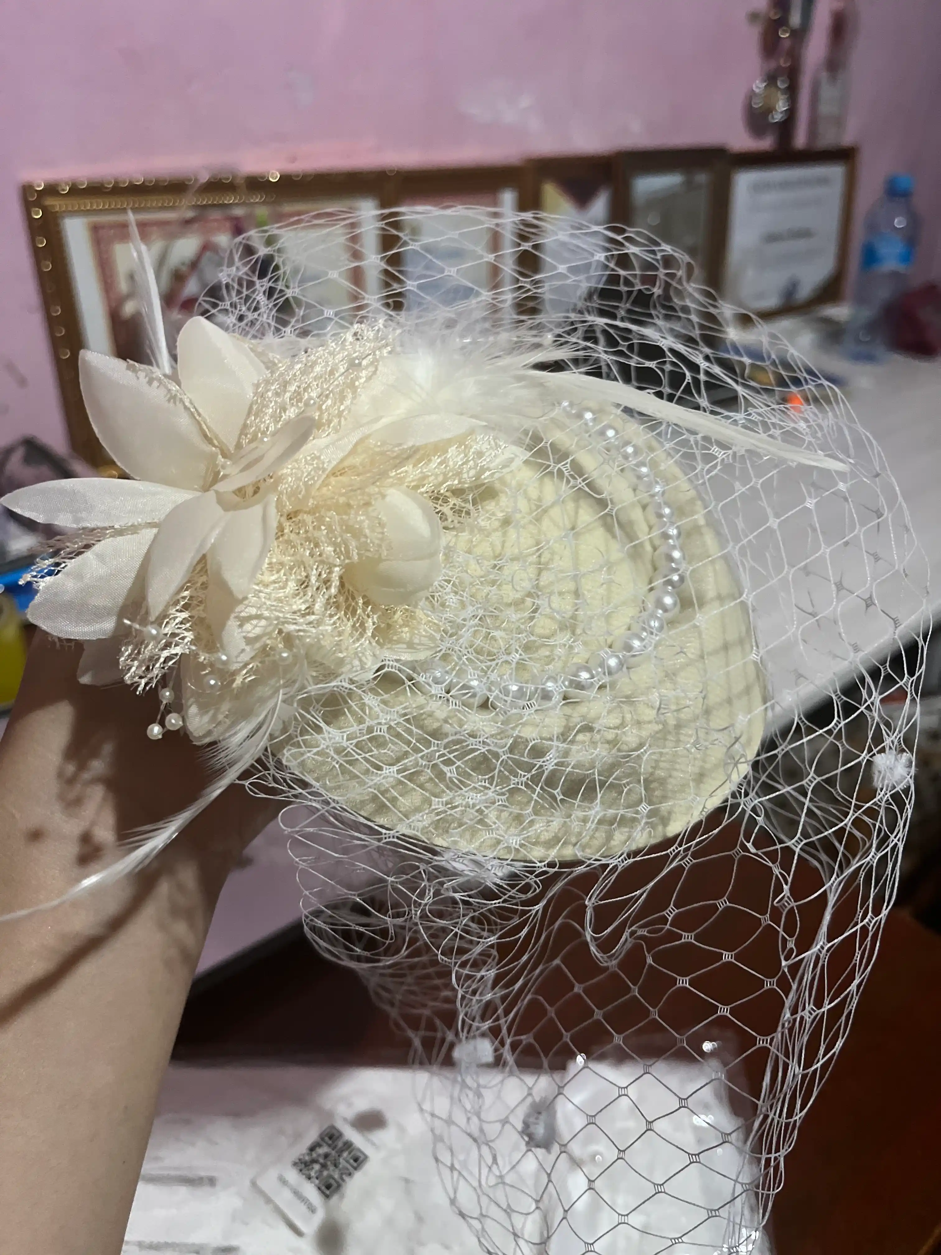 Ayollar uchun nafis fascinator shlyapacha