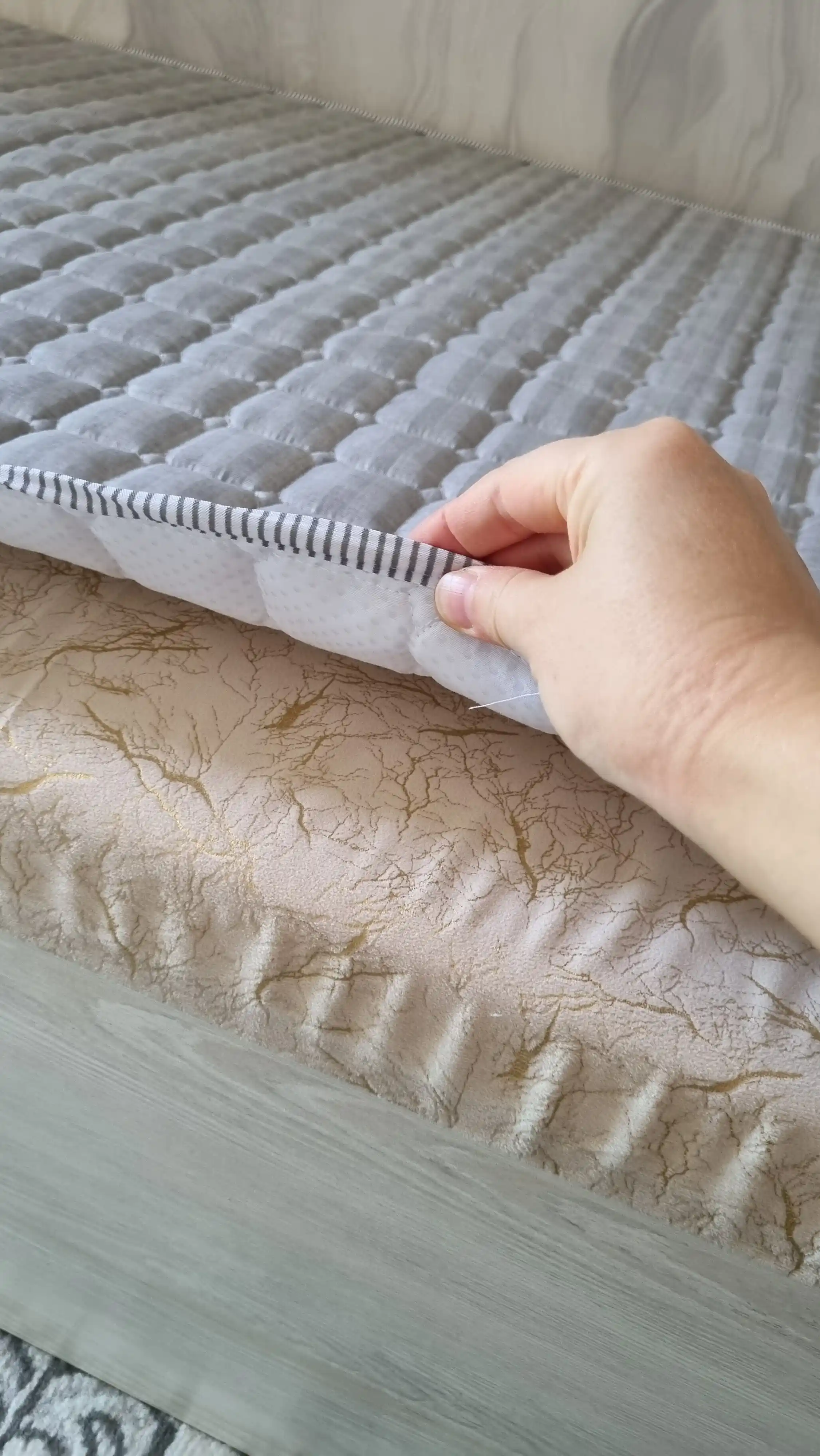 Sirpanmaydigan stop materialli namatrasnik lavanda va muzdek mato xususiyatli, bambuk mato