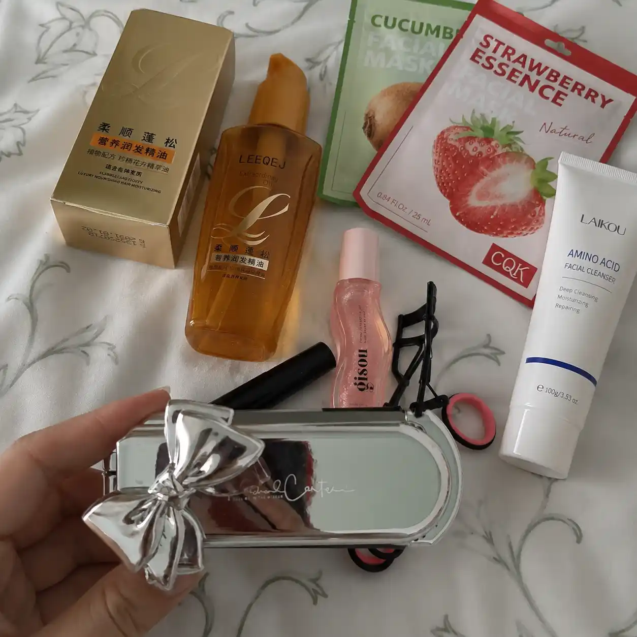Oynali buklanadigan mini taroq