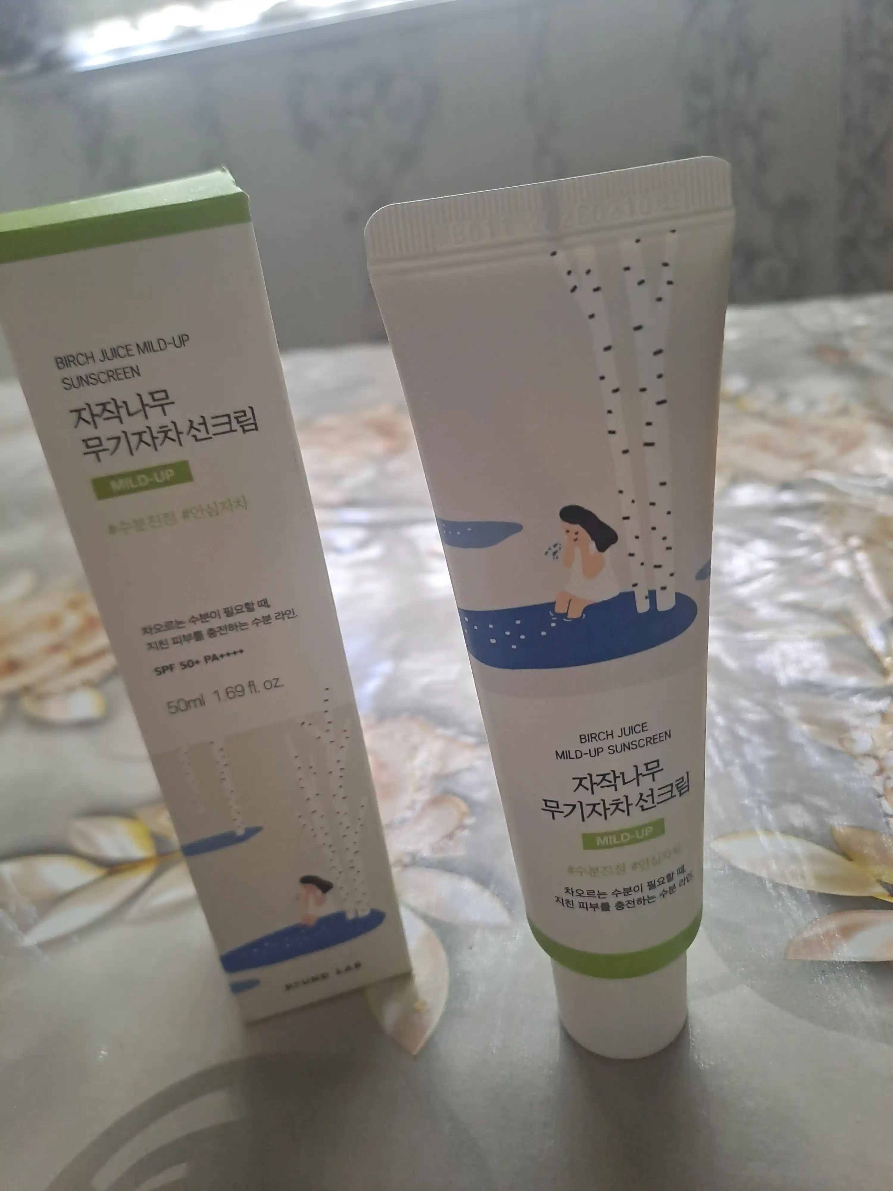 Quyoshdan himoyalovchi krem Round Lab Birch Juice Moisturizing  SPF50