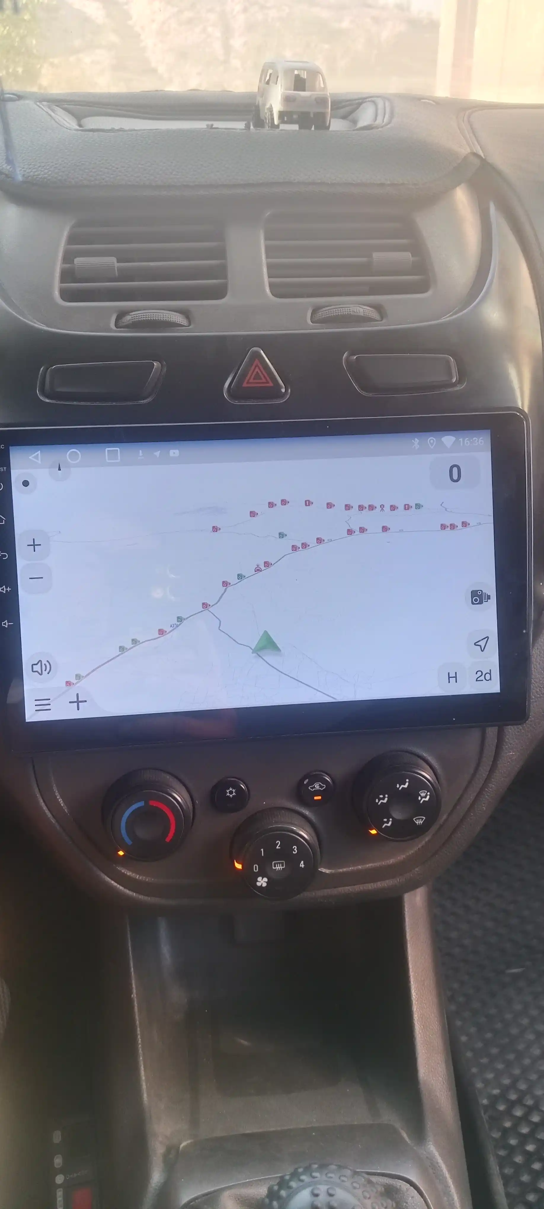 Автомонитор Tesla, 4+64 Гб WiFi кулер, с проводами и рамкой или без рамки