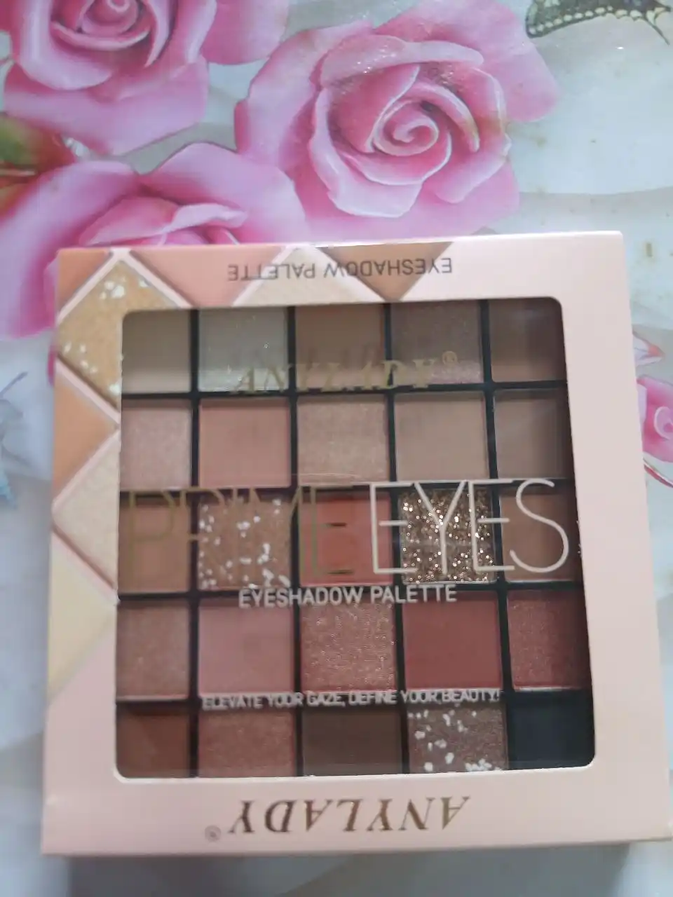 ANYLADY Brown Eyes — профессиональная палетка теней для век