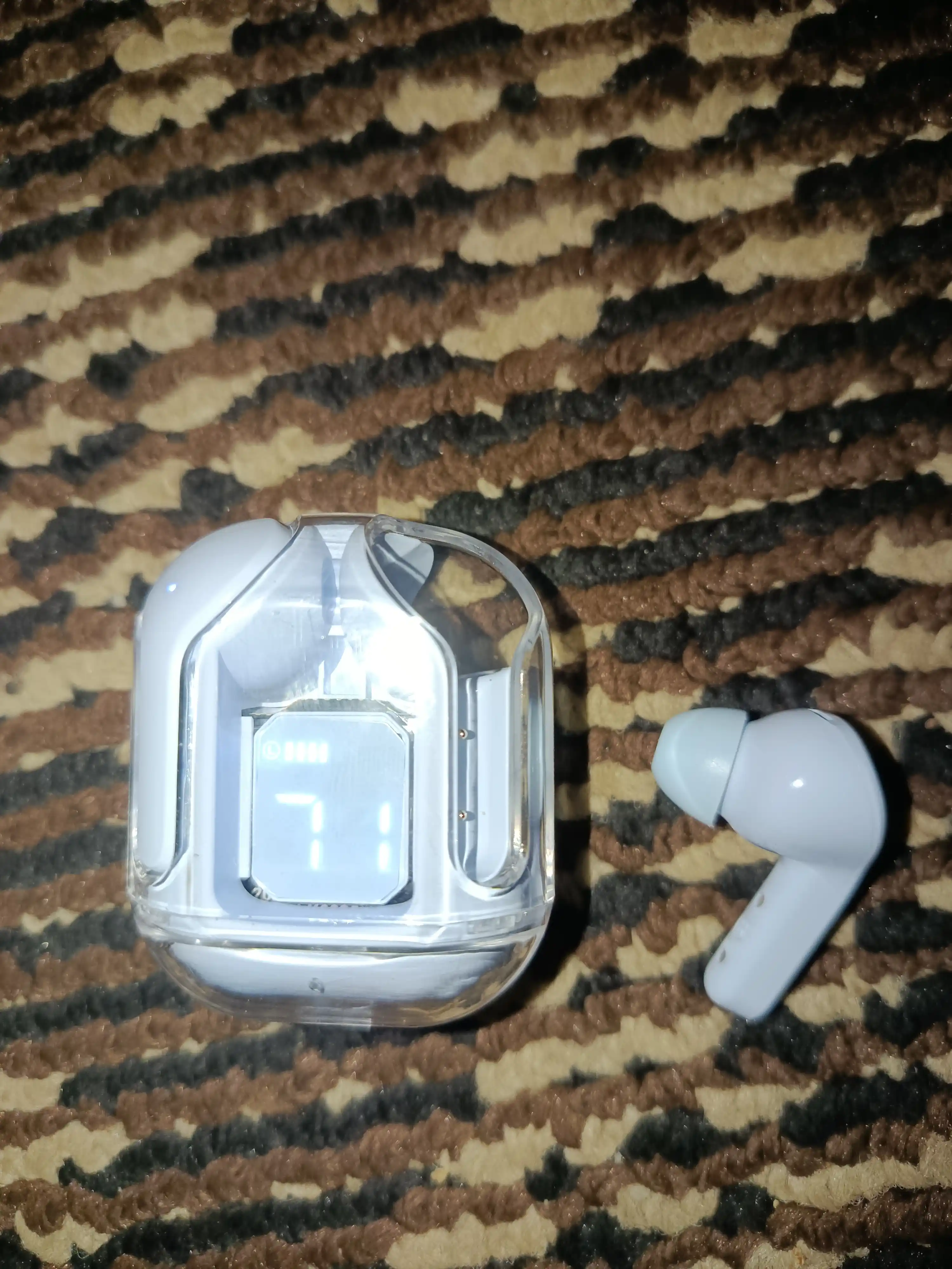 Simsiz quloqchinlar Air31 Hi-Fi naushnik,display va mikrafonli, barcha telefonlar uchun