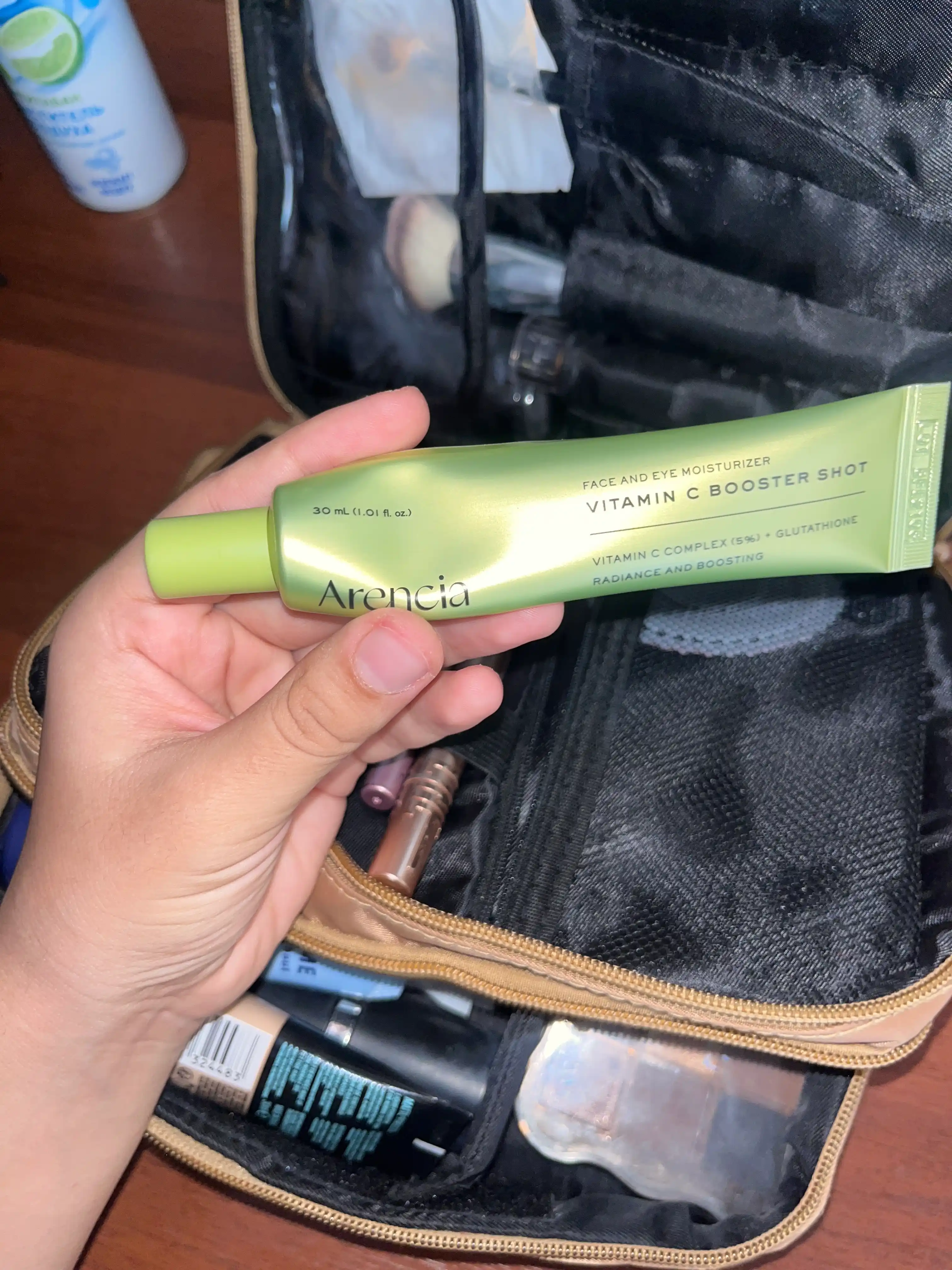 Arencia Vitamin C Glow Serum — teri rangini tekislovchi vitaminli zardob