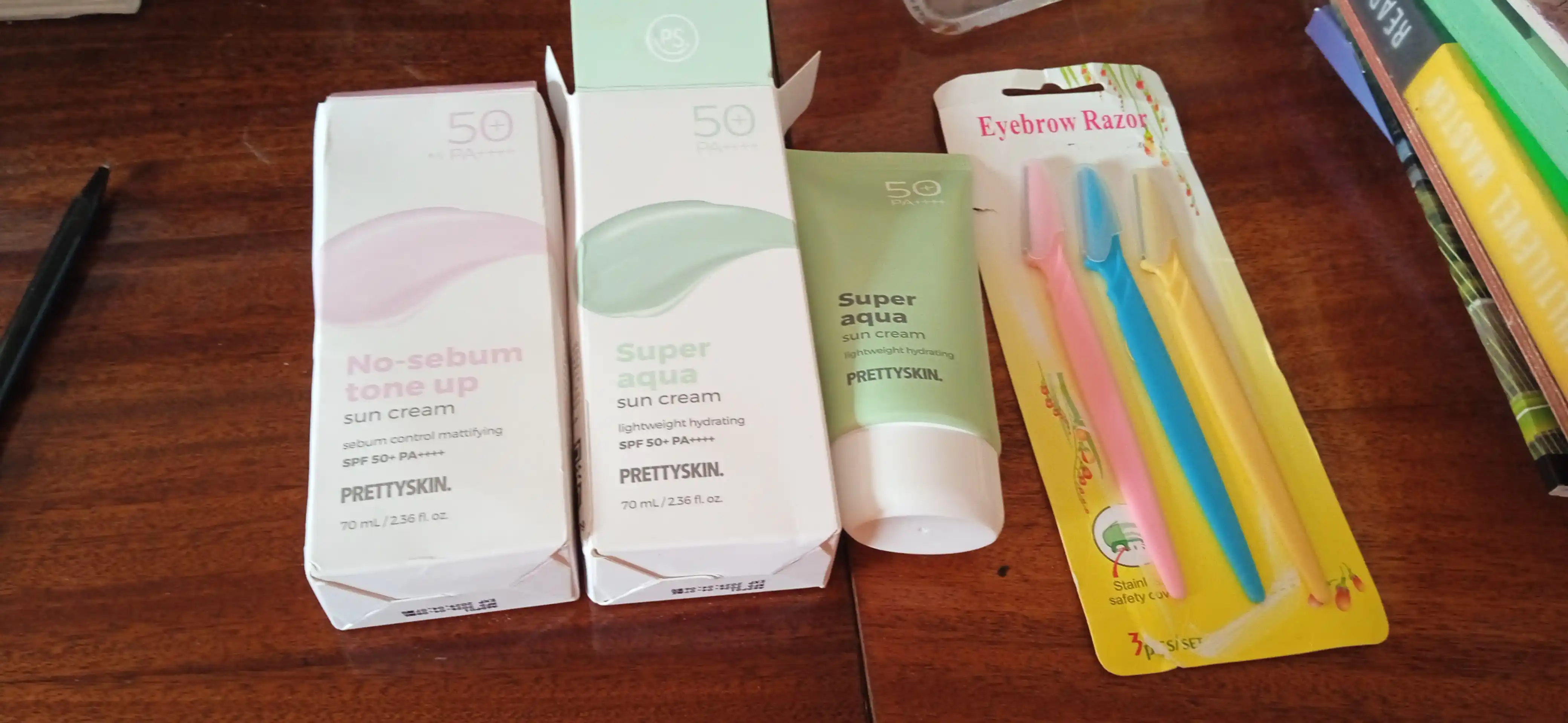 Pretty Skin Yuz uchun namlovchi, quyoshdan himoyalovchi krem SPF50+ PA++++ 4 xil, 70 ml