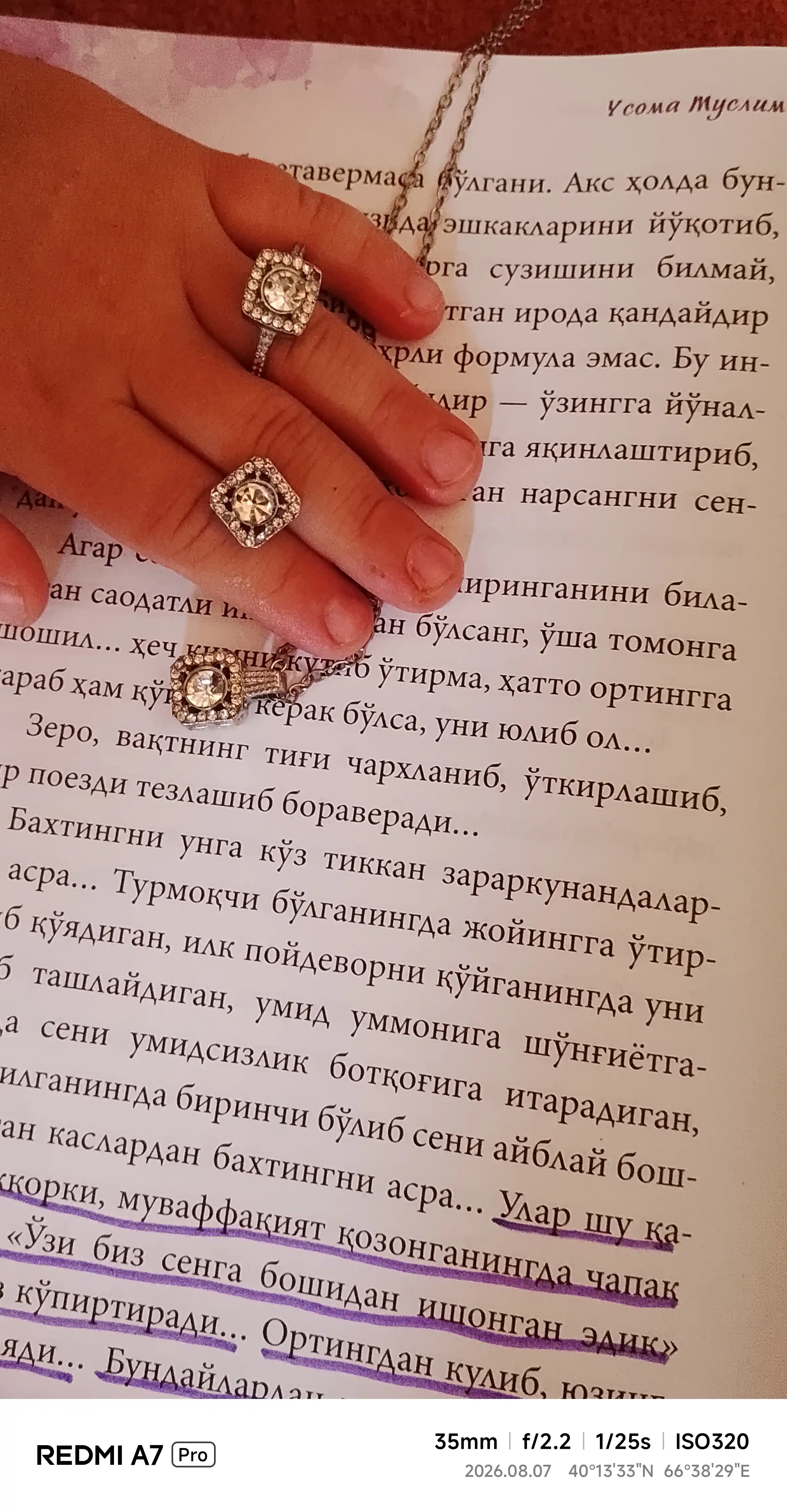 Ayollar taqinchoqlar to‘plami, marjon, zirak, uzuk, taqinchoqlar to‘plami