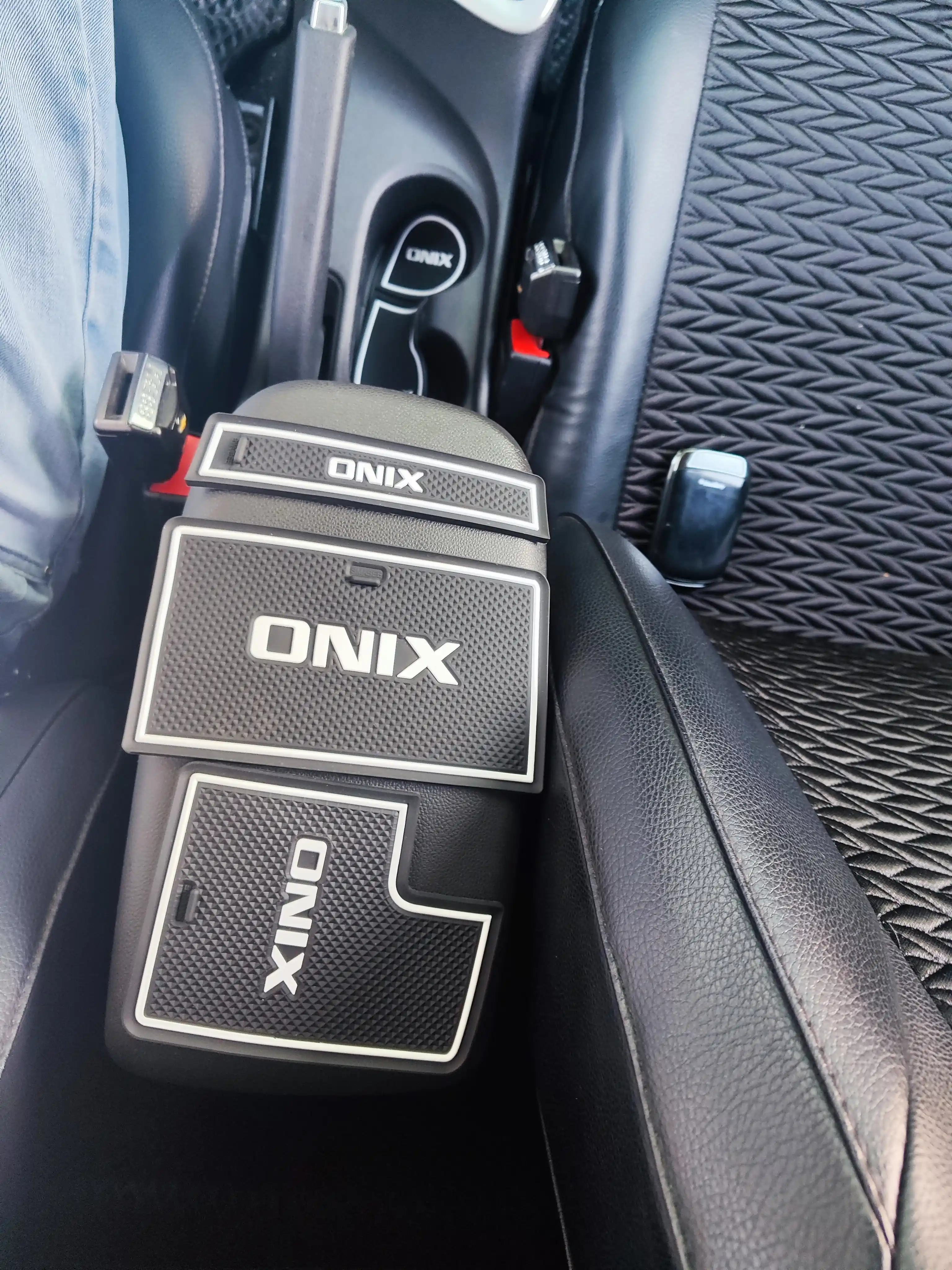 Cobalt Tracker Onix va Damas uchun torpedo va salon ichki gilamchalari to'plami, rezina