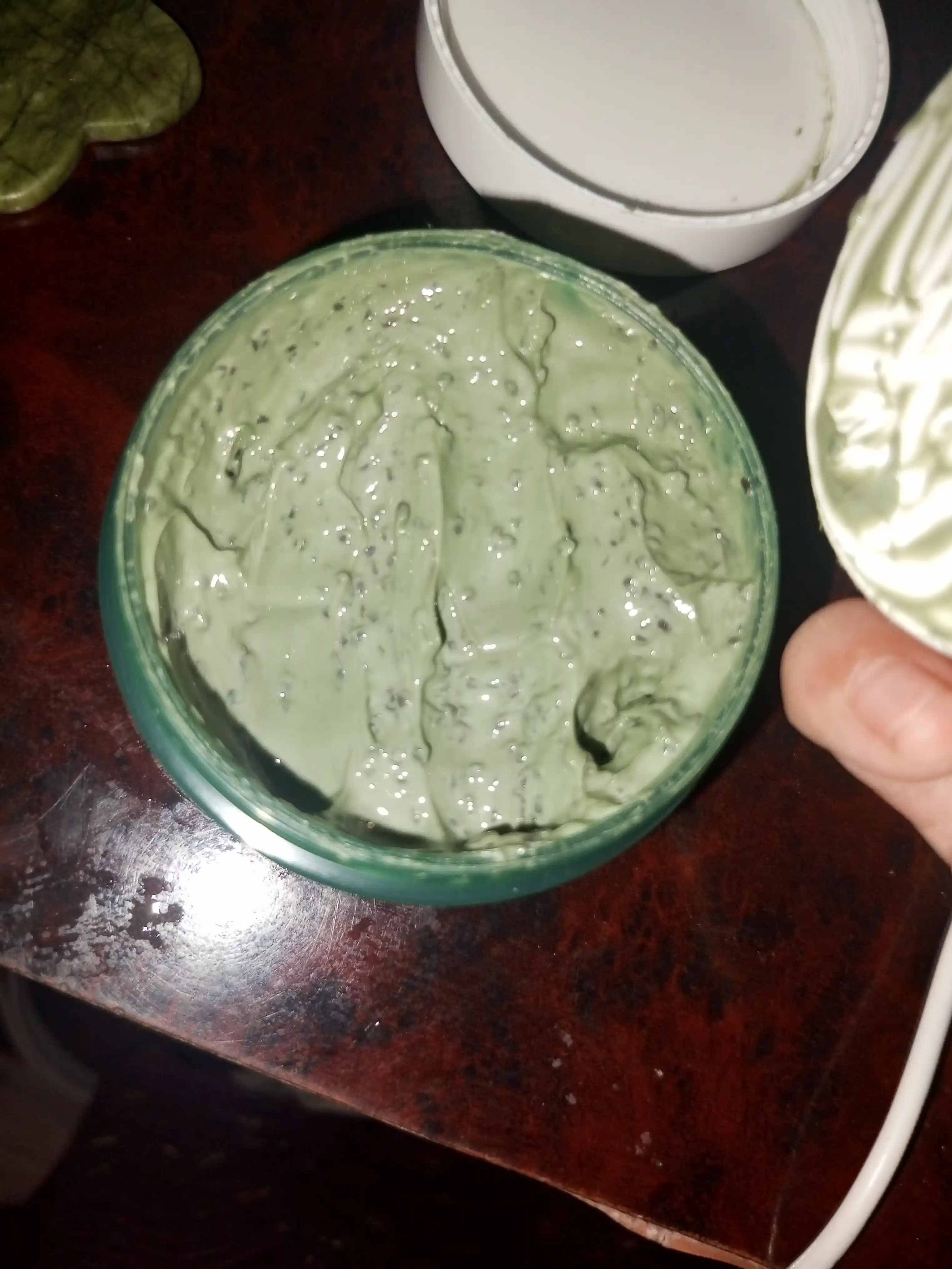 Yuzni qora nuqtalardan tozalovchi AXIS-Y Mugwort Pore loysimon niqobi, 100 ml